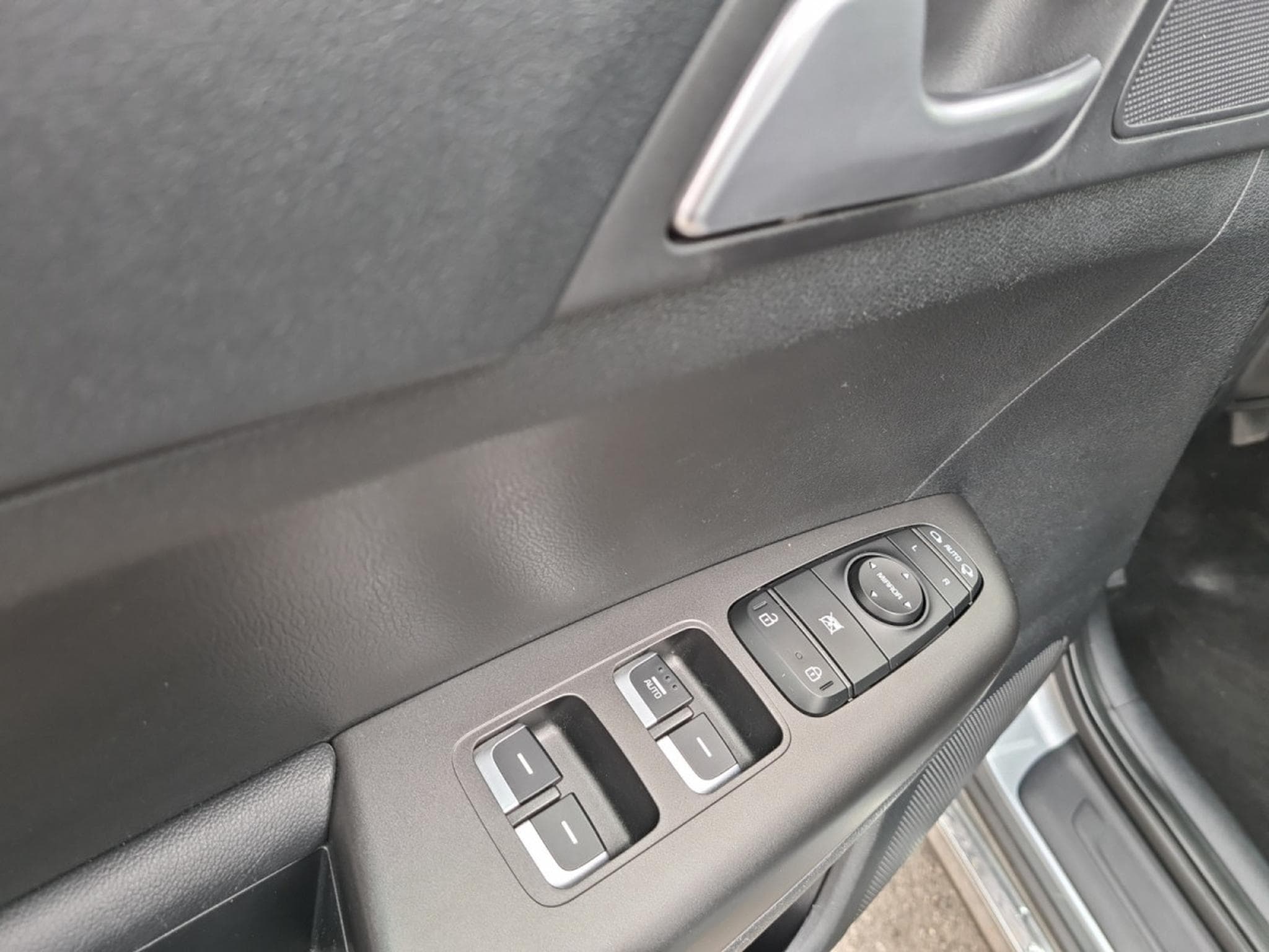 Kia Sportage More 1.6T ISG (2020) - Photo 11