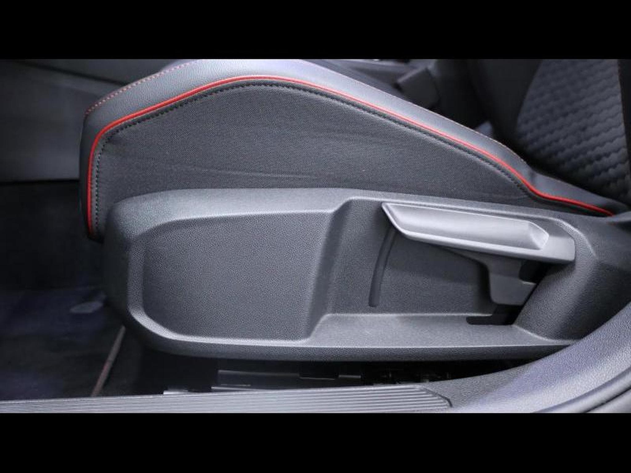 VW Golf 8 Clubsport DSG7 (2023) - Photo 26