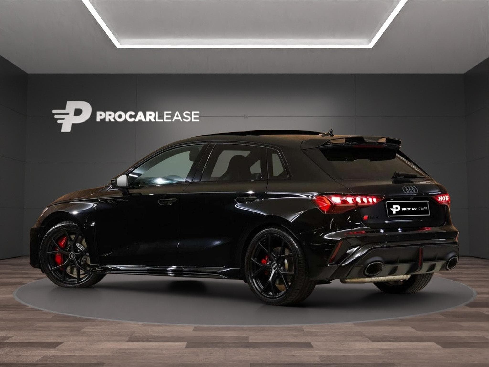 Audi RS3 Sportback 2.5 TFSI quattro/Pano/CARBON19//360°/SONOS/MATRIX (2026) - Photo 5