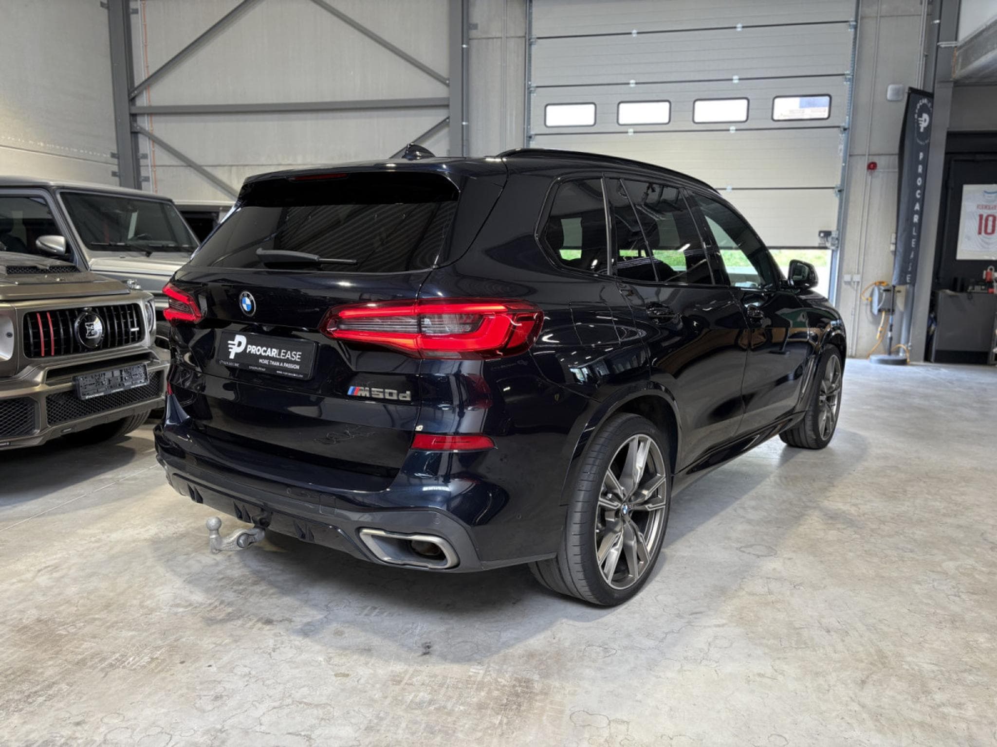 BMW X5M 50 7-SITZE /PANO/ AHK/LUFT/22/Harman-Kardon/360°/VOLL (2019) - Photo 3