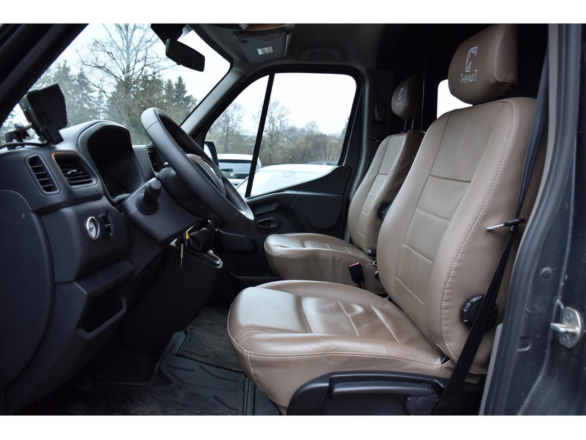 Renault Master Théault 2.3 DCI 5 Pl. 1° MAIN (2020) - Foto 11
