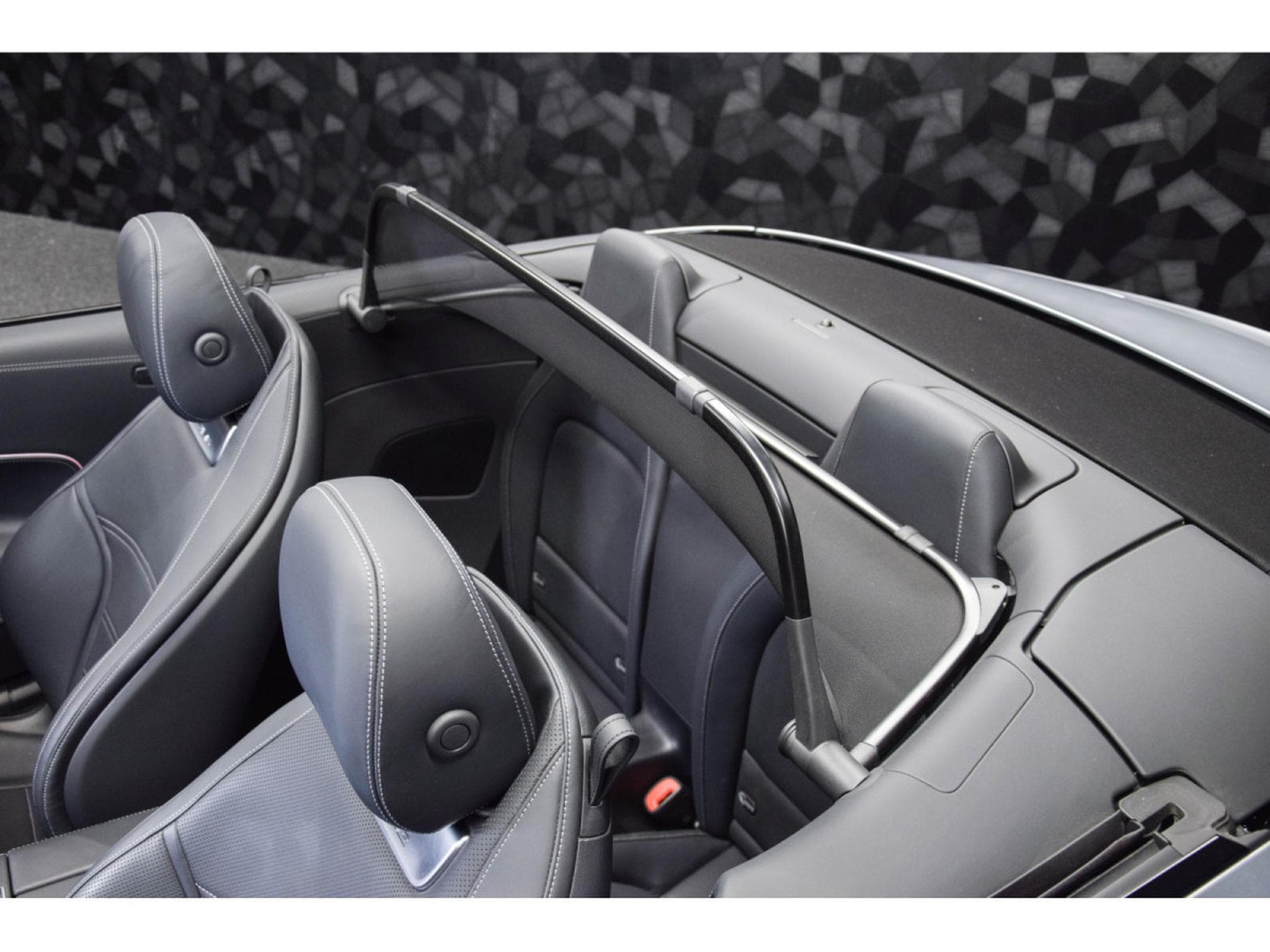 Mercedes SL 63 AMG 4 MATIC + (2023) - Photo 12