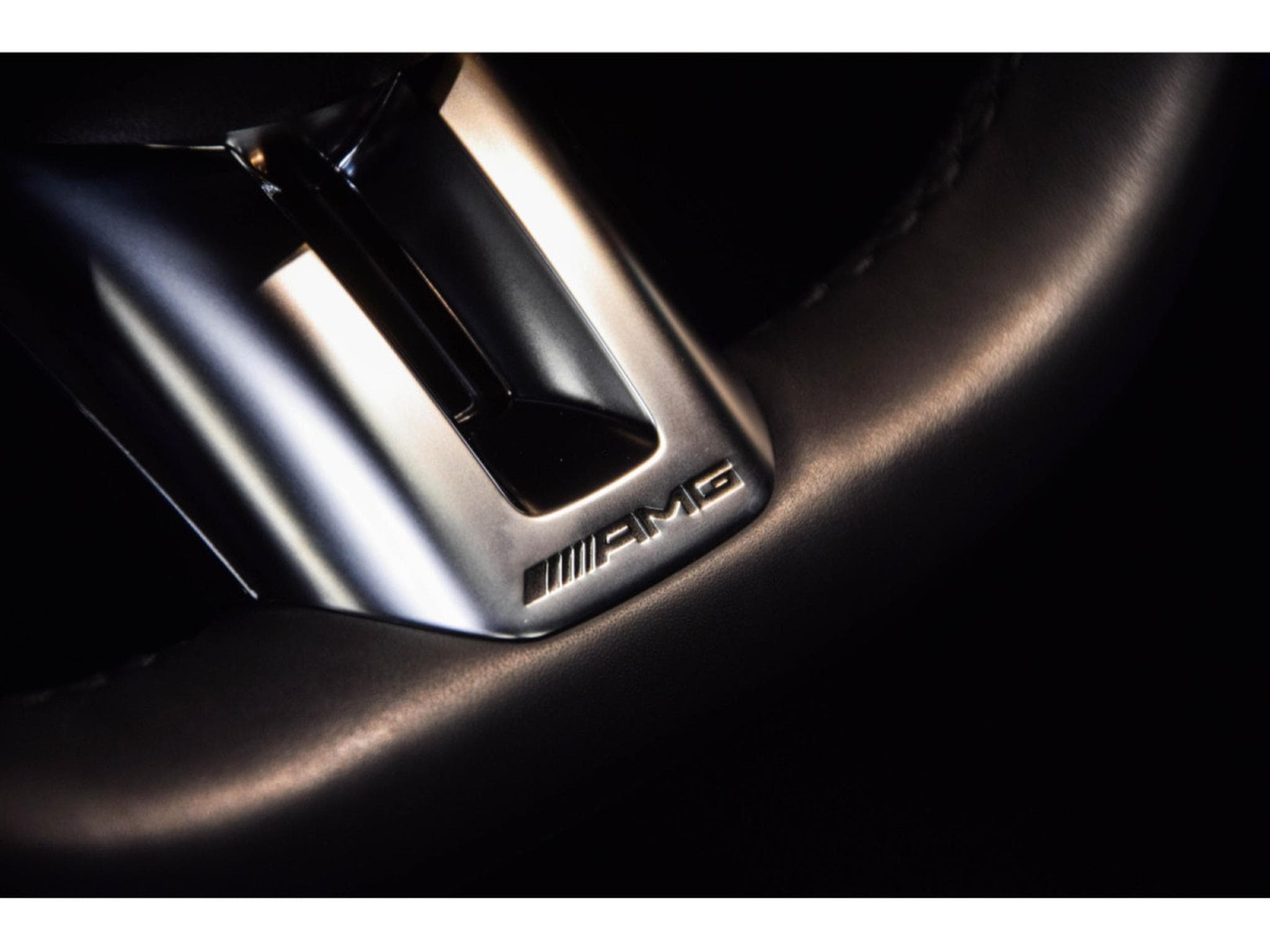 Mercedes SL 63 AMG 4 MATIC + (2023) - Photo 28