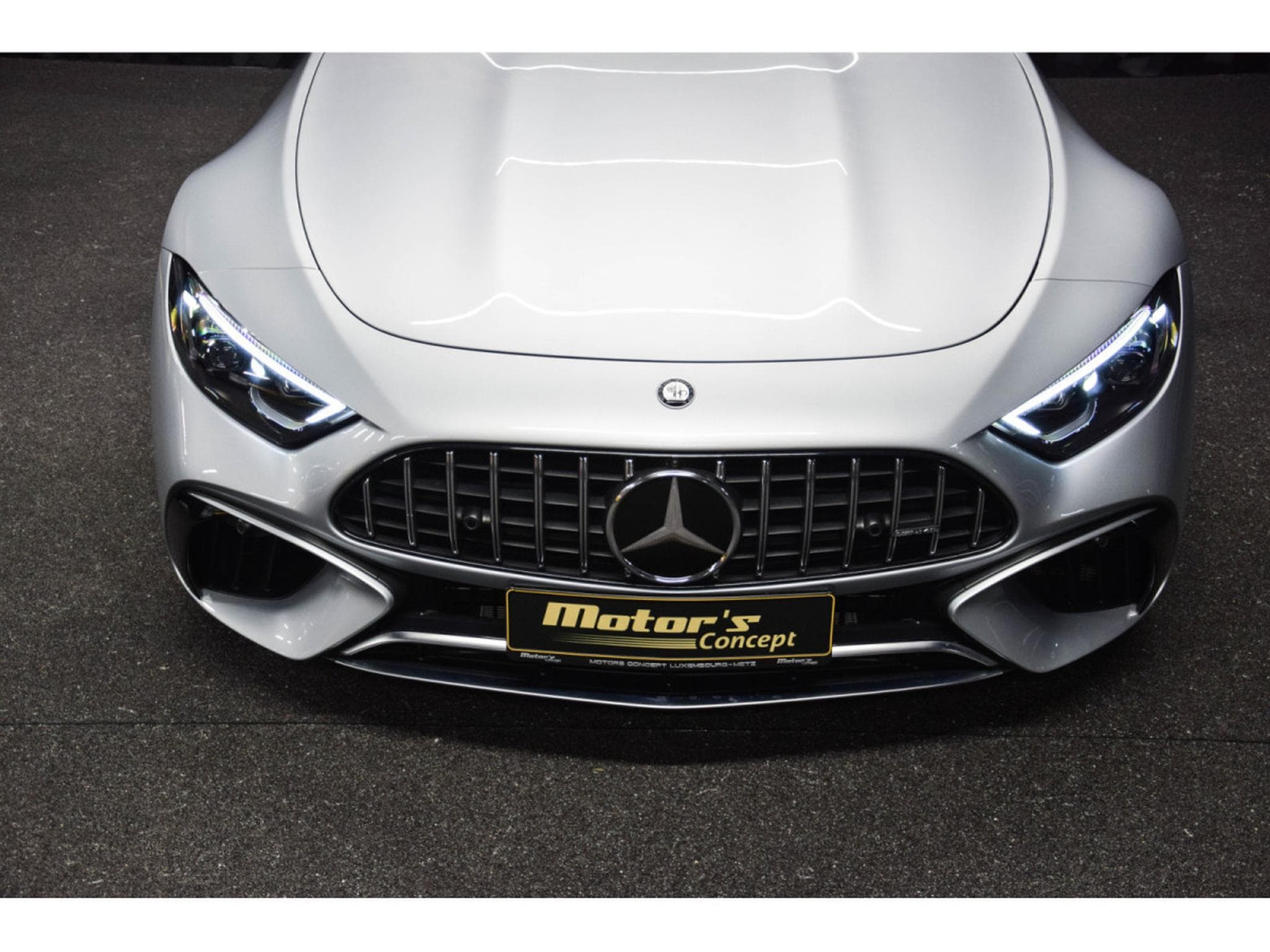 Mercedes SL 63 AMG 4 MATIC + (2023) - Photo 29