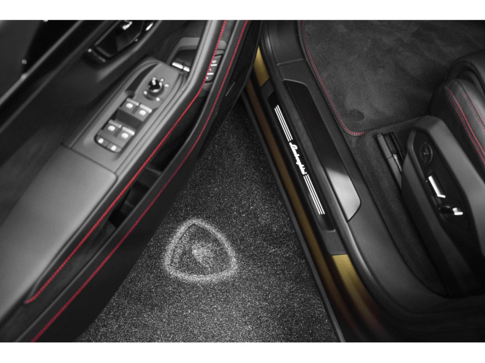 Lamborghini Urus SE - MATTE VERDE GEA - AD PERSONAM (2026) - Photo 17