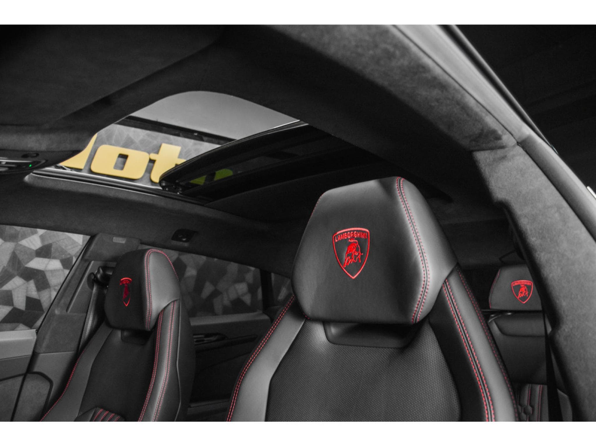 Lamborghini Urus SE - MATTE VERDE GEA - AD PERSONAM (2026) - Photo 18