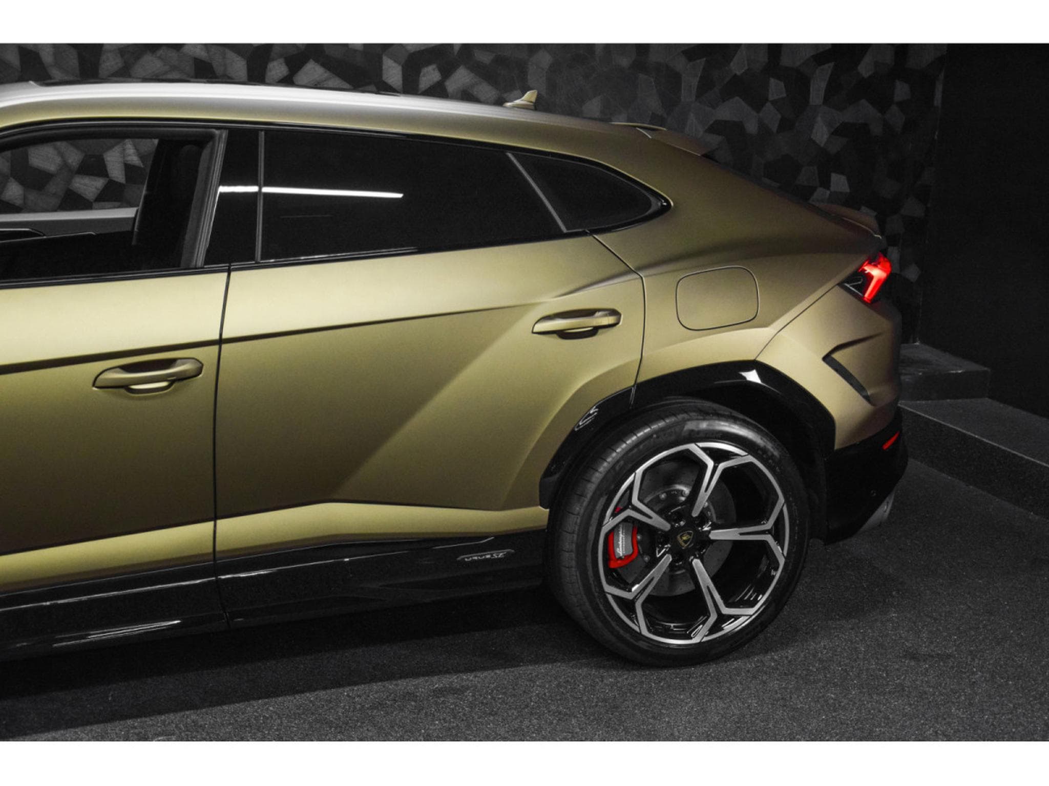 Lamborghini Urus SE - MATTE VERDE GEA - AD PERSONAM (2026) - Photo 21