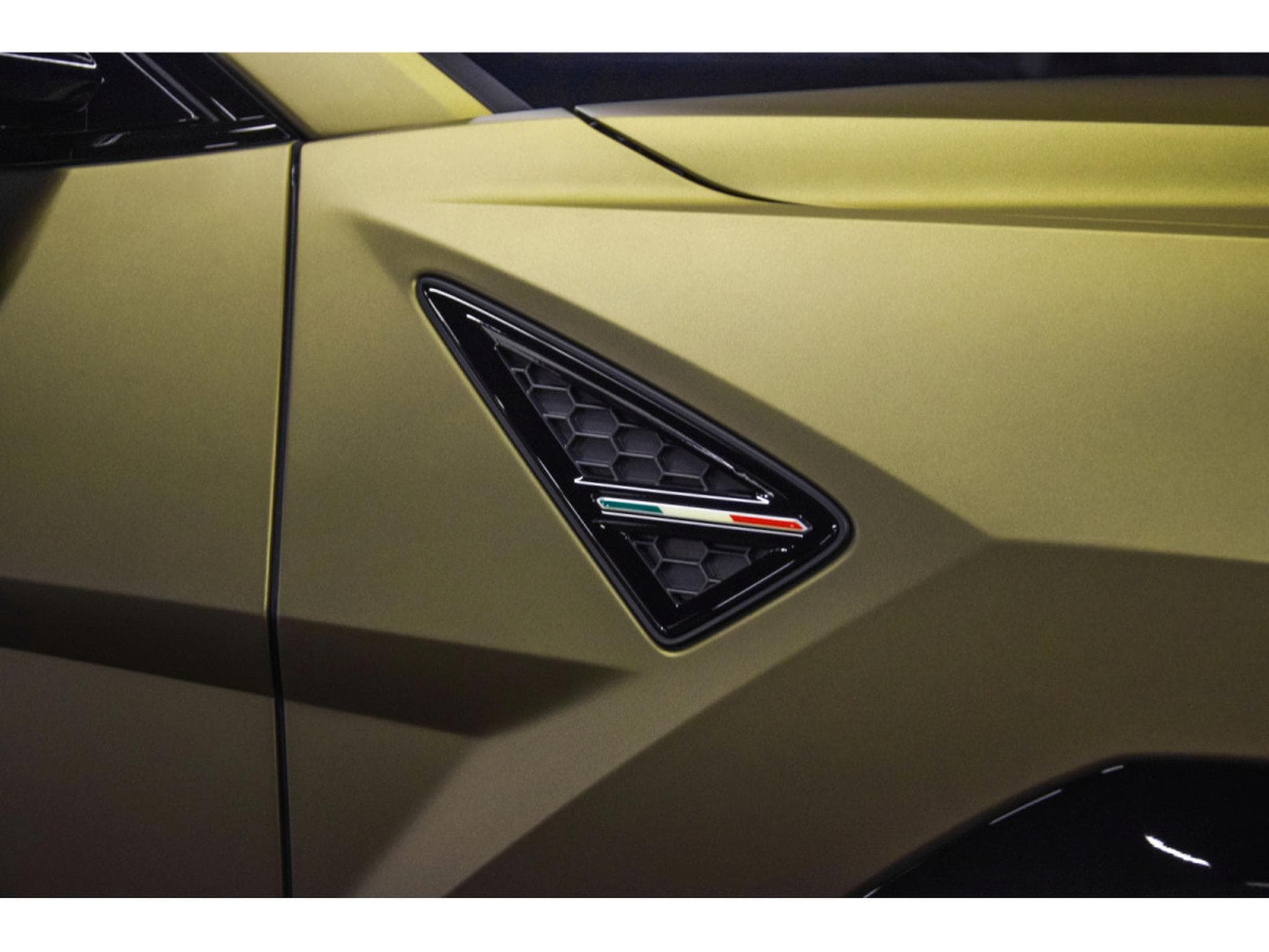 Lamborghini Urus SE - MATTE VERDE GEA - AD PERSONAM (2026) - Photo 22