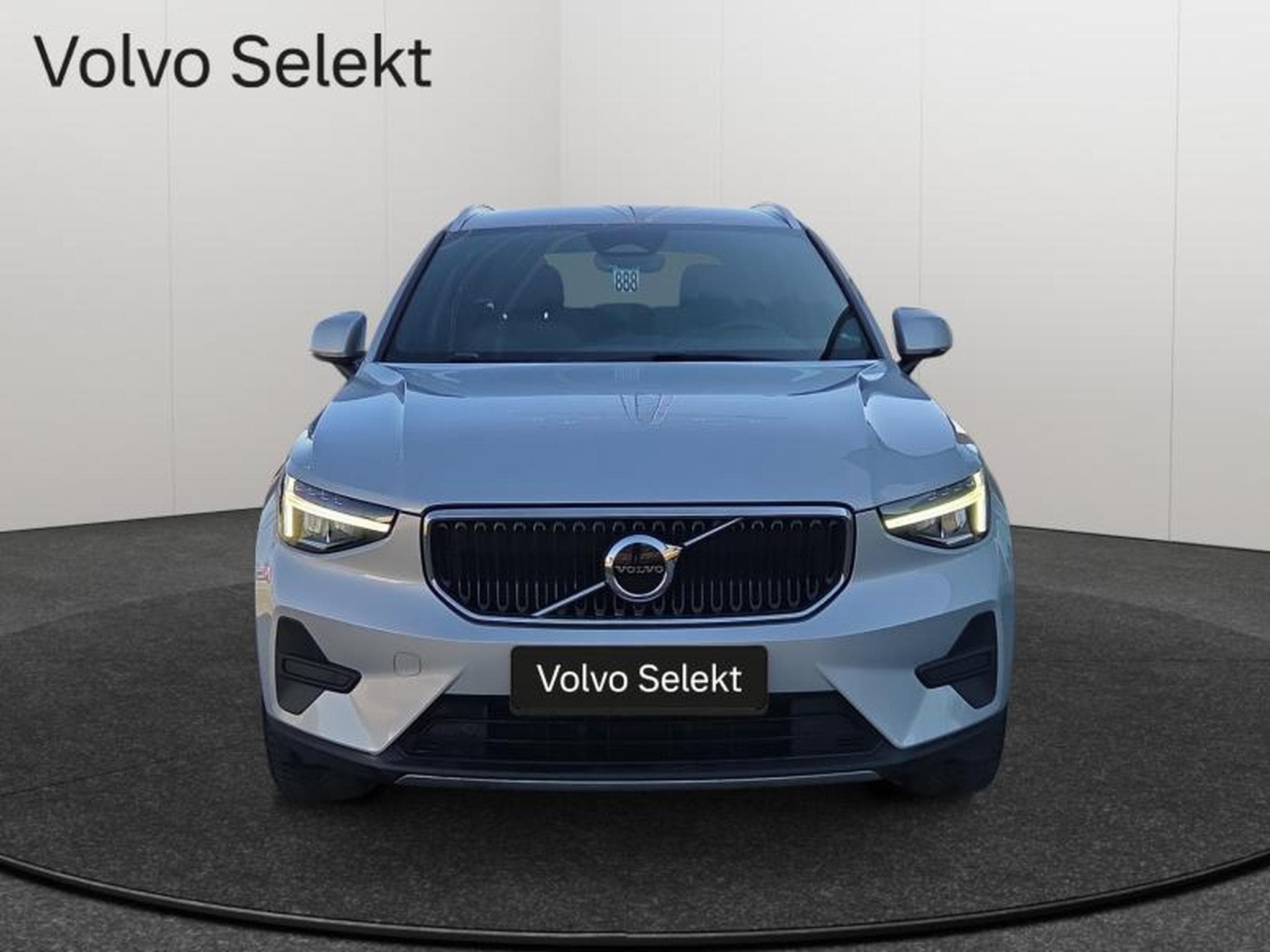 Volvo XC40 B3 Core / Essence (2023) - Foto 9