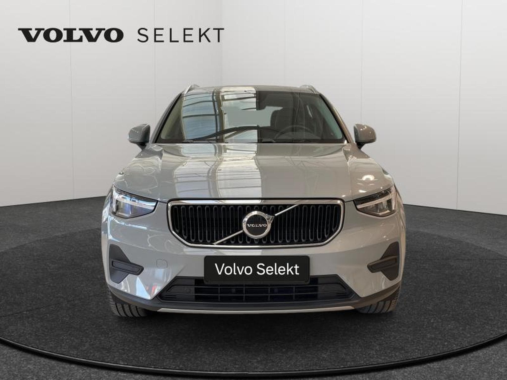 Volvo XC40 B3 Core / Essence (2025) - Foto 29