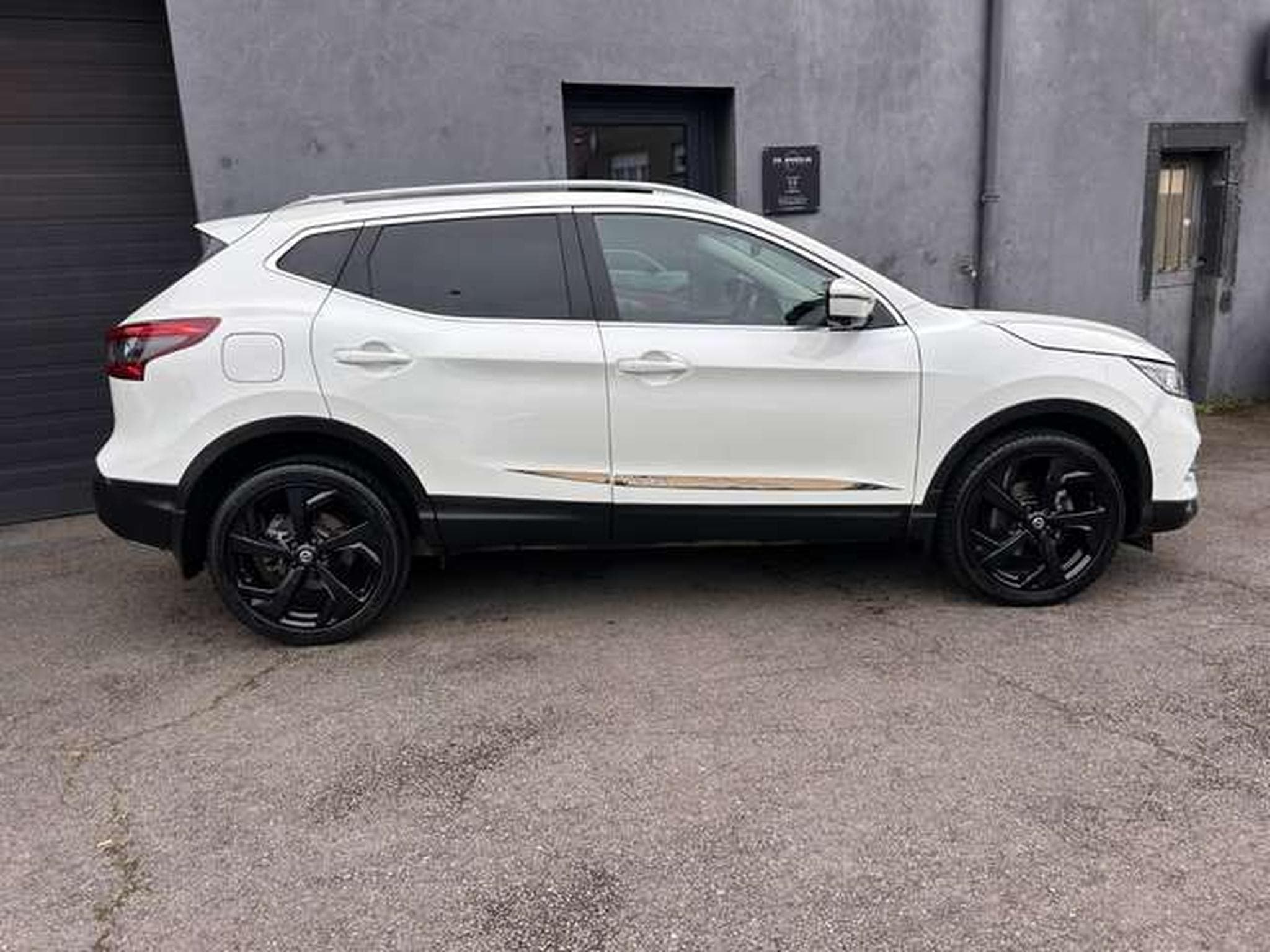 Nissan Qashqai 1.3 DIG-T 160 TEKNA (2019) - Photo 10