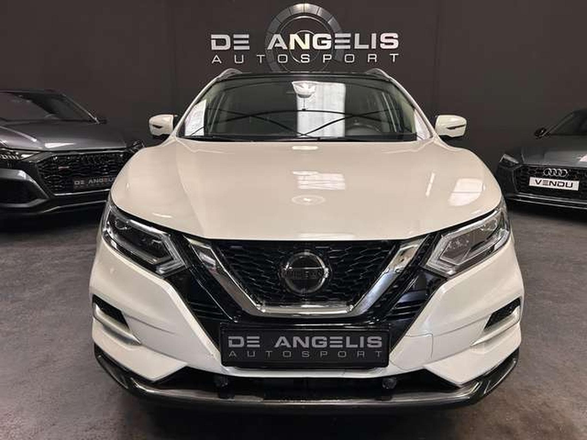 Nissan Qashqai 1.3 DIG-T 160 TEKNA (2019) - Photo 4