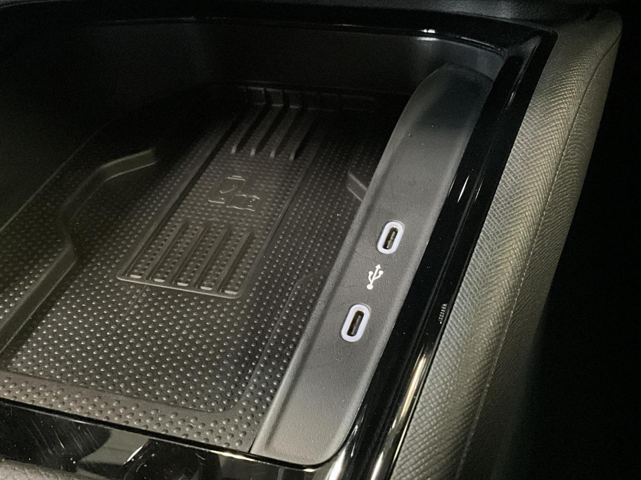 Skoda Kamiq Monte-Carlo+DSG+LED+LM18 (2024) - Photo 21