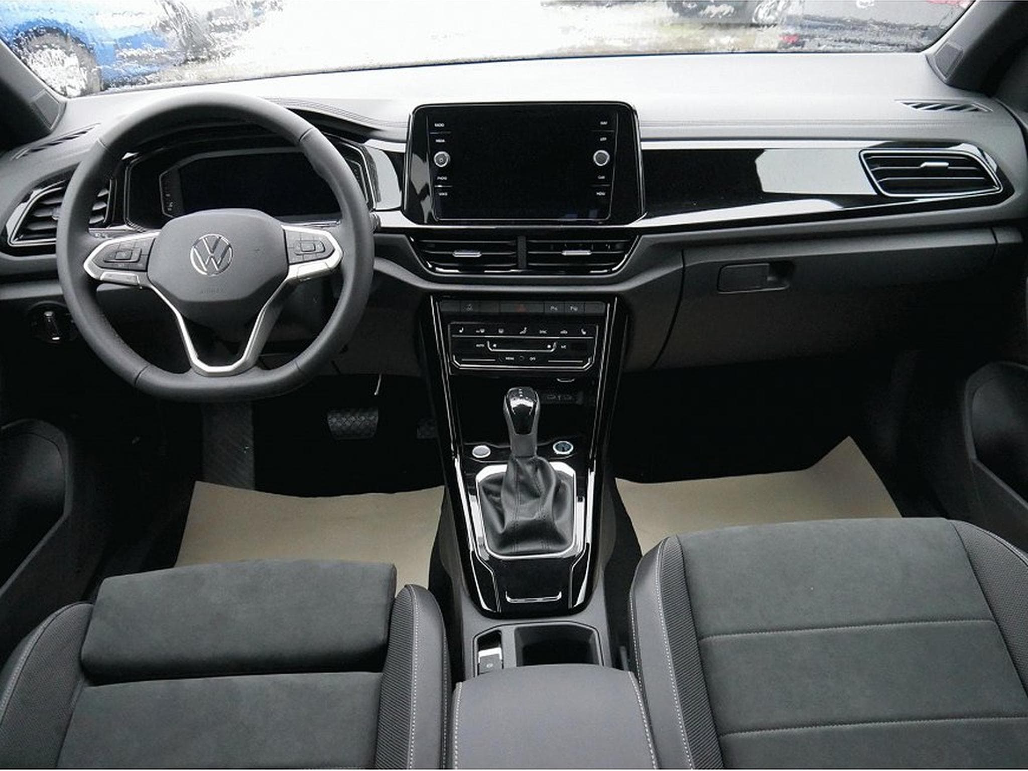 VW T-Roc (2026) - Photo 12