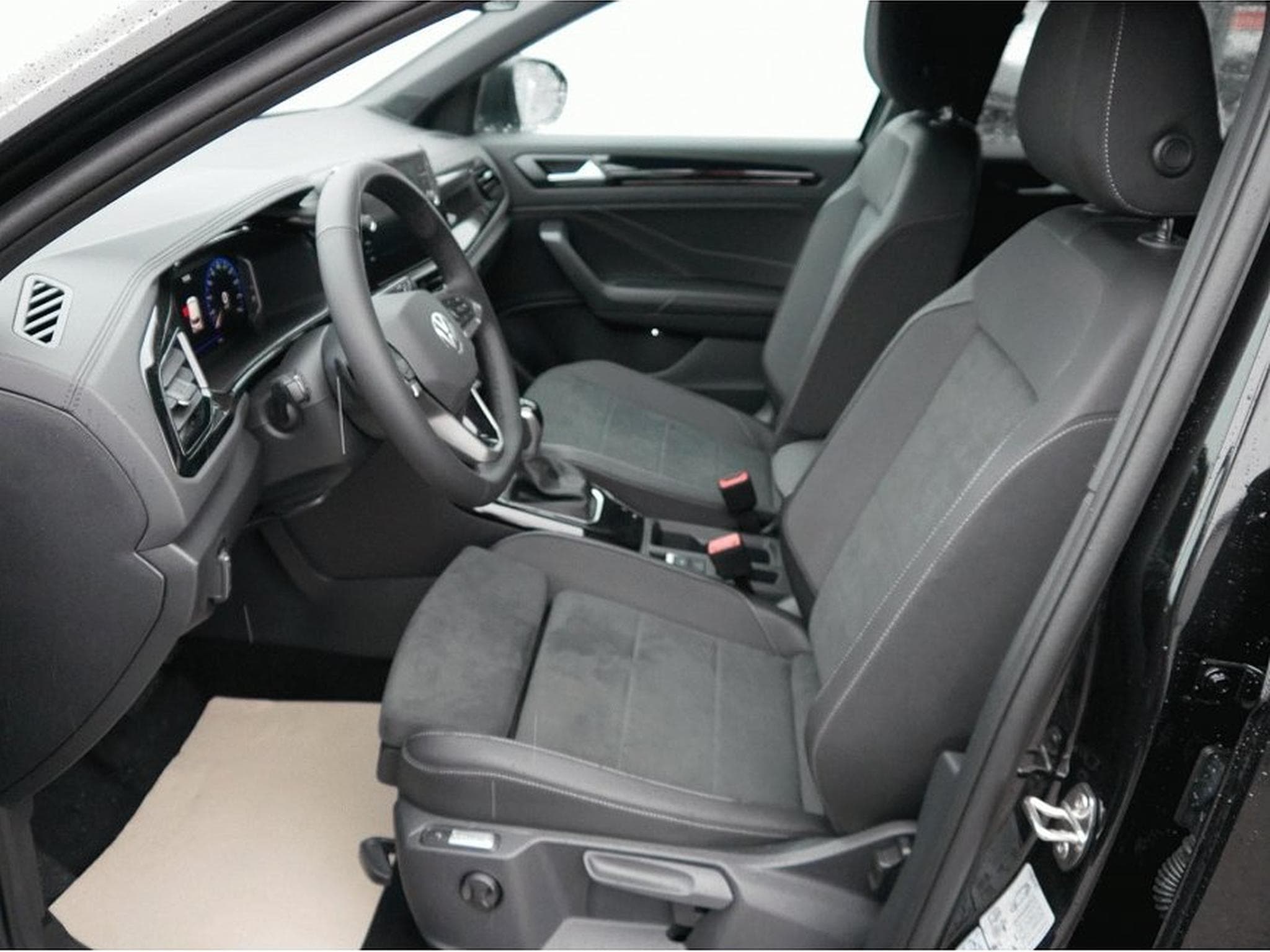 VW T-Roc (2026) - Photo 9