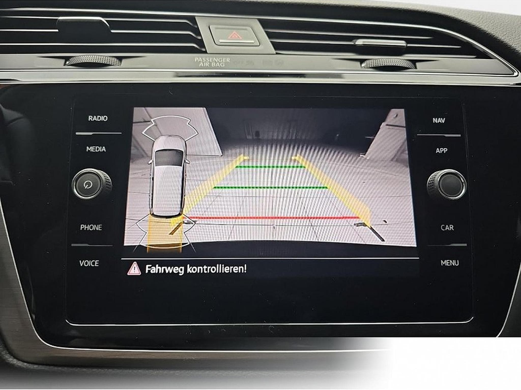 VW Touran (2026) - Photo 9