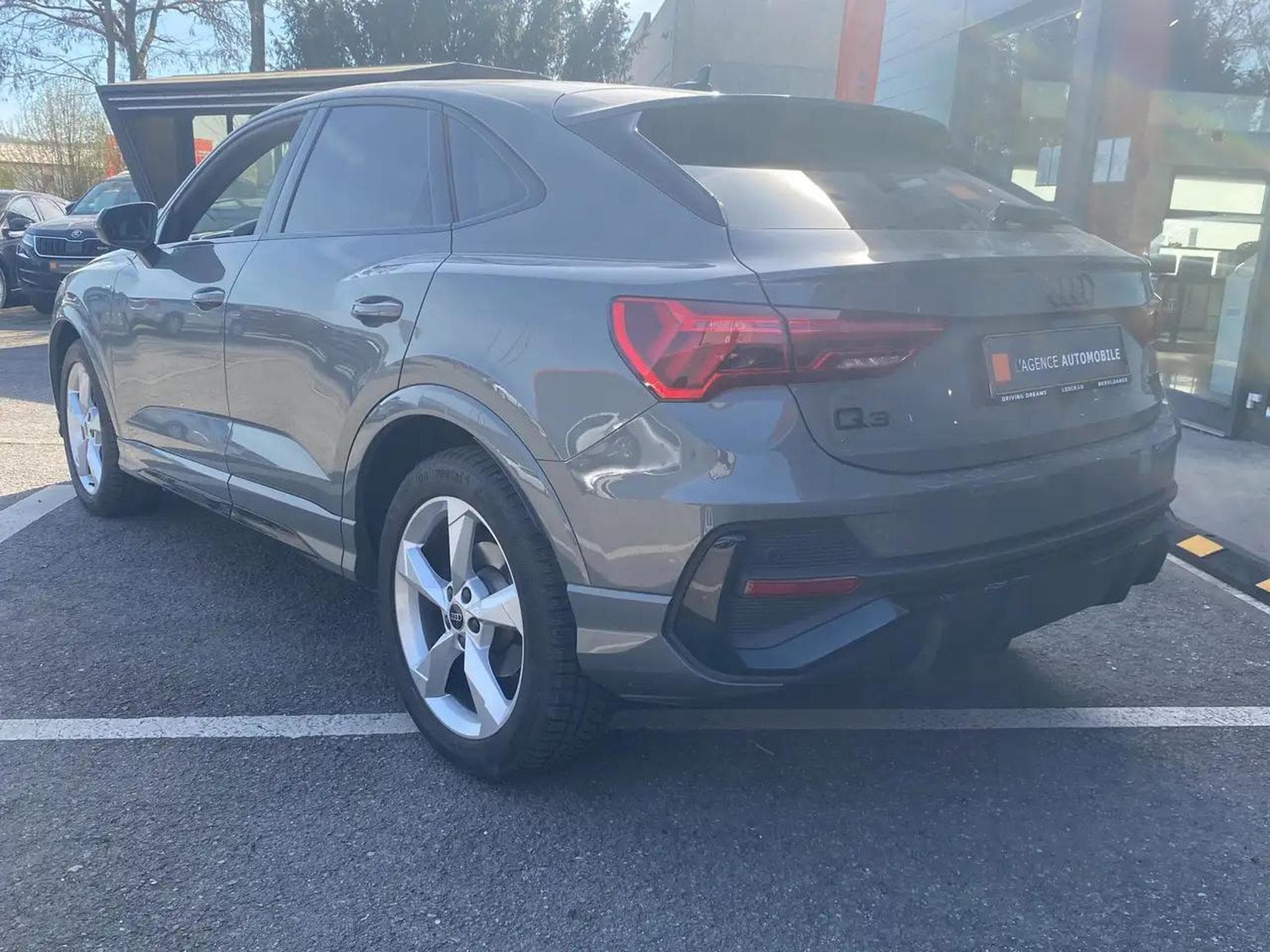 Audi Q3 (2025) - Photo 4