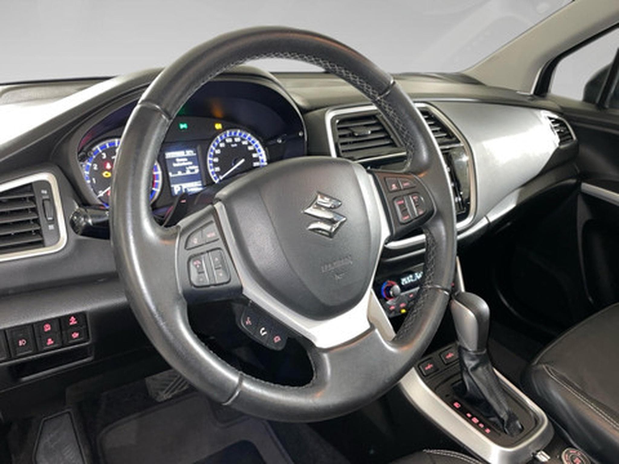 Suzuki S-Cross 1.4 GLX (2026) - Foto 8