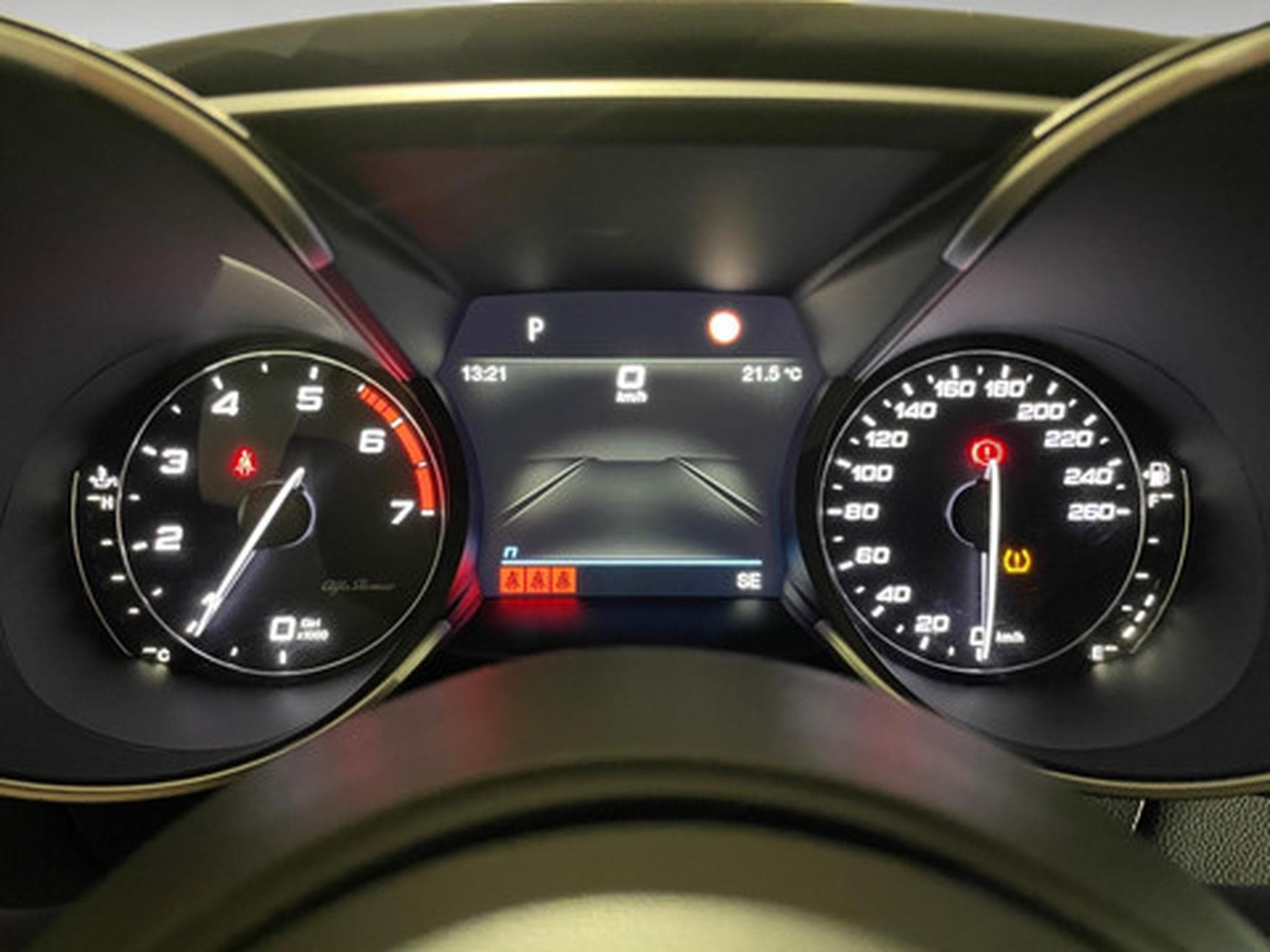 Alfa-Romeo Giulia 2.0 TB 280 Q4 Veloce AUTO (2026) - Foto 2