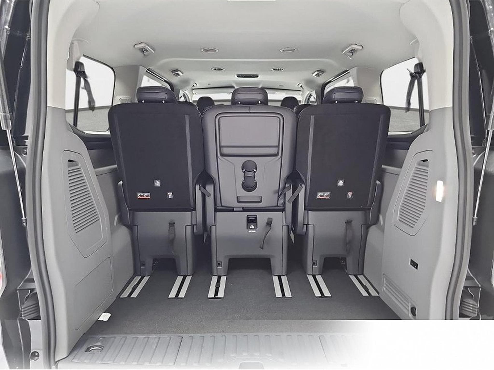 Ford Tourneo (2026) - Photo 13