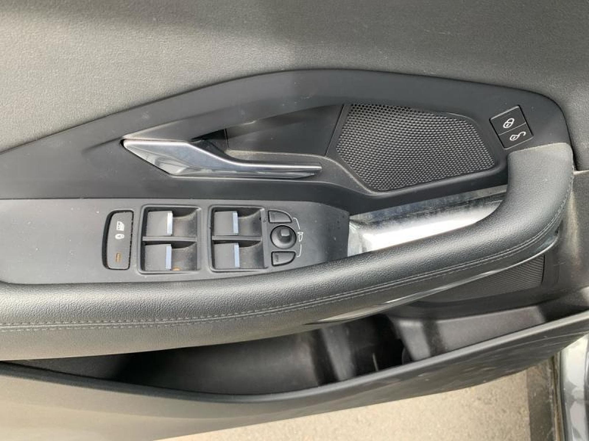 Jaguar E-Pace S (2019) - Foto 24