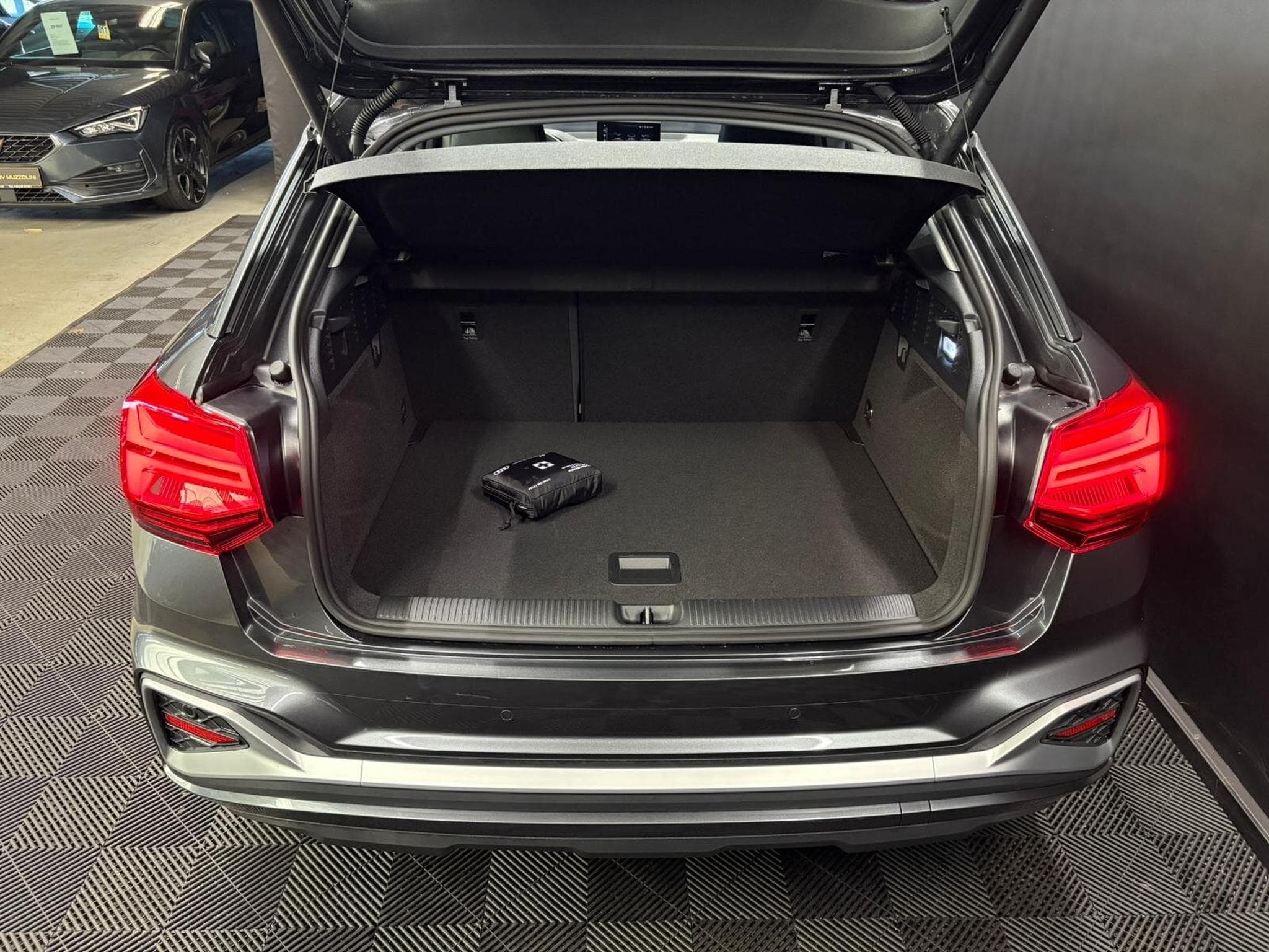 Audi Q2 35 TFSI 150cv S-line S-tronic (2025) - Foto 15