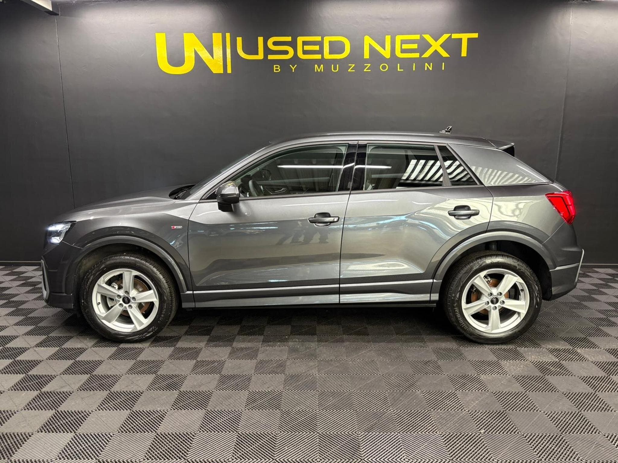 Audi Q2 35 TFSI 150cv S-line S-tronic (2025) - Foto 4