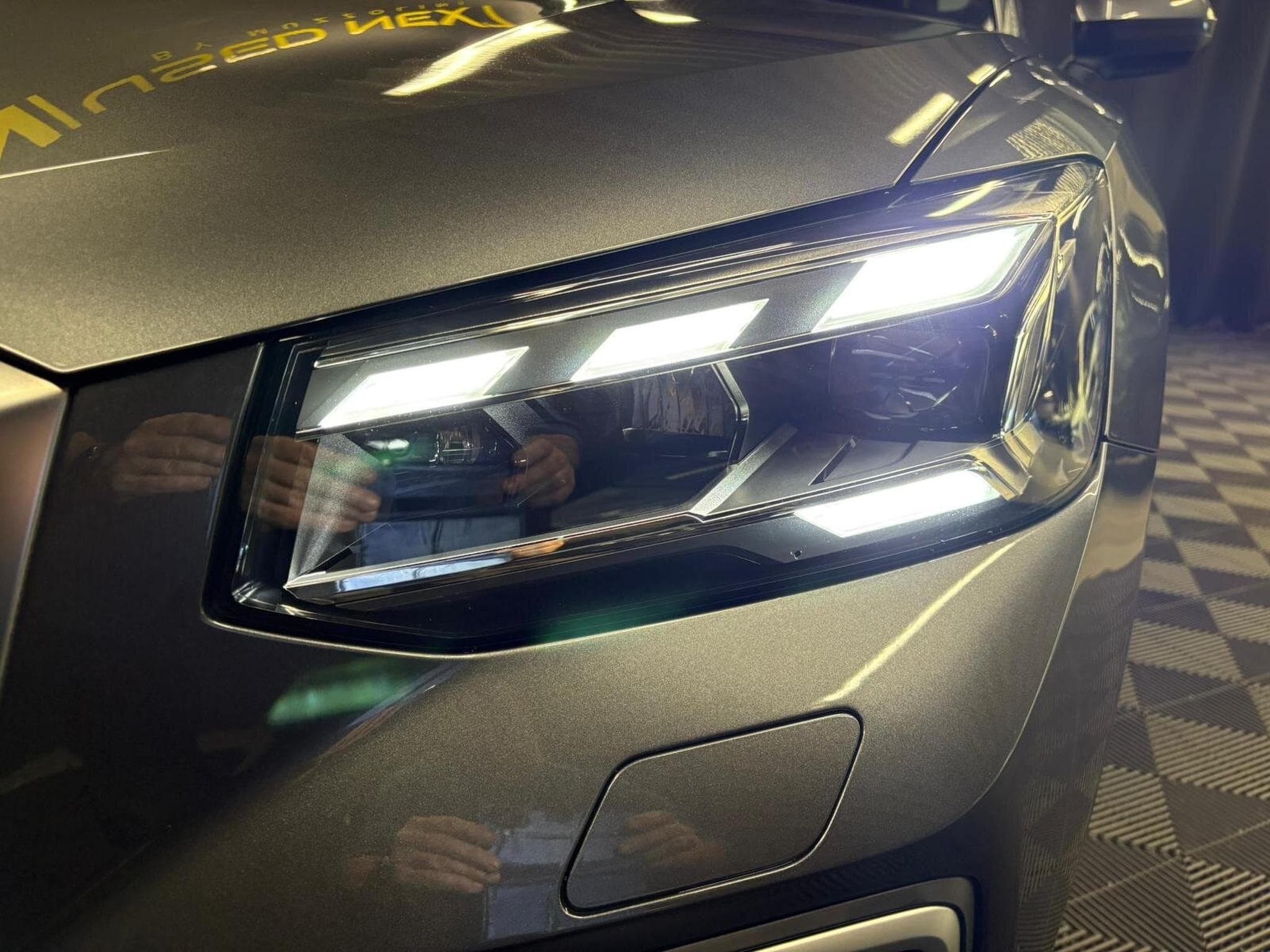 Audi Q2 35 TFSI 150cv S-line S-tronic (2025) - Foto 6