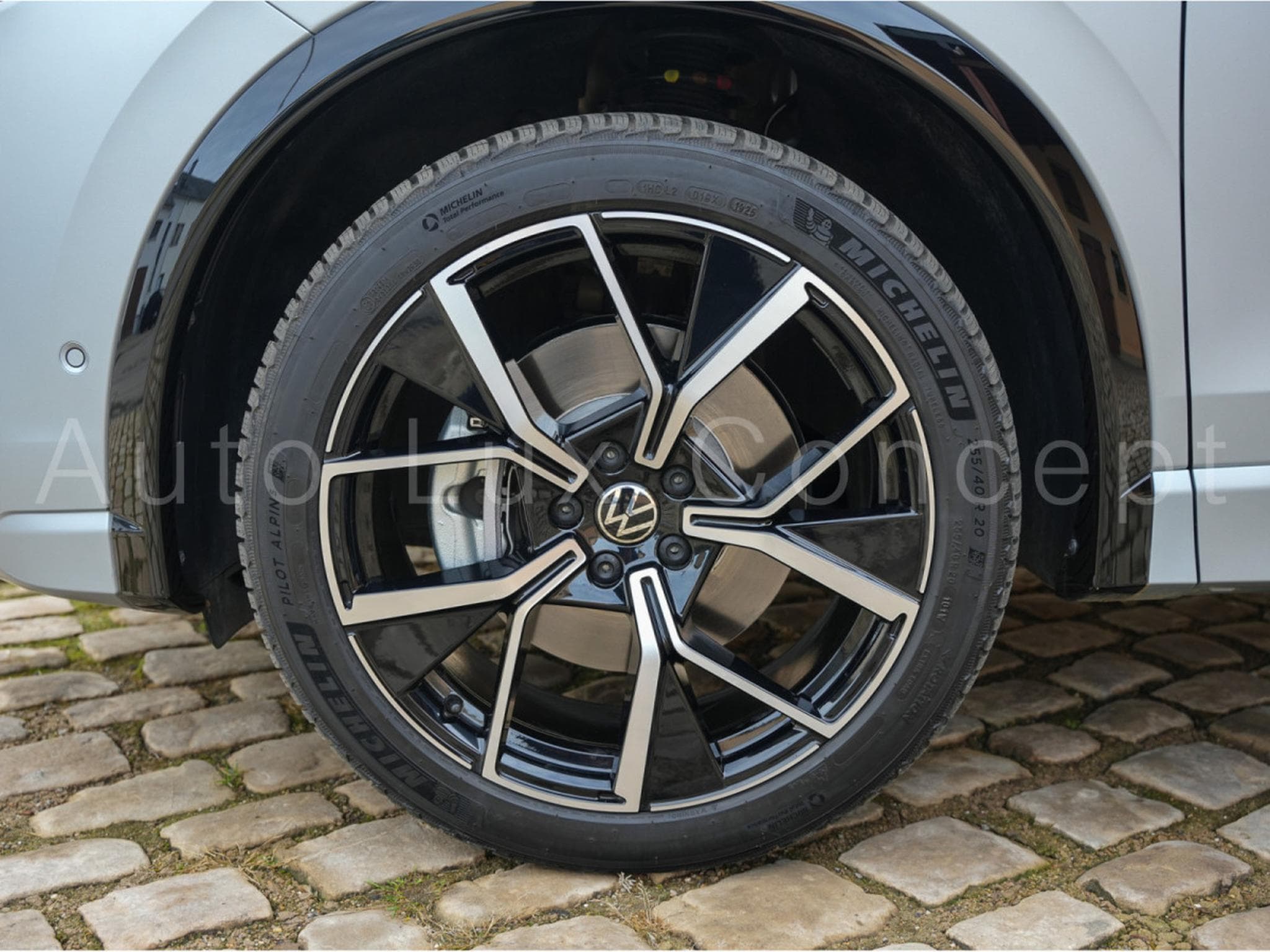 VW Tiguan R-Line 2.0 TDI 4MOTION 193 ch DSG 7 (2025) - Photo 29