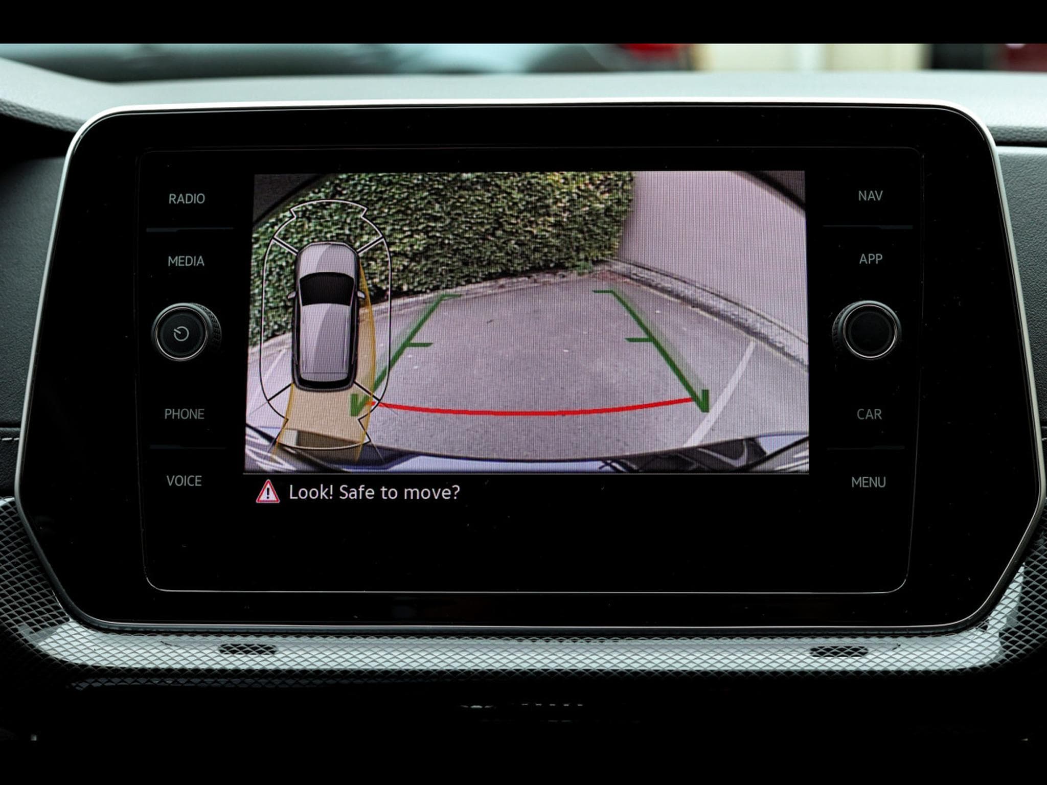 VW T-Cross 1.5 TSI 150 DSG R-LINE (2024) - Photo 22