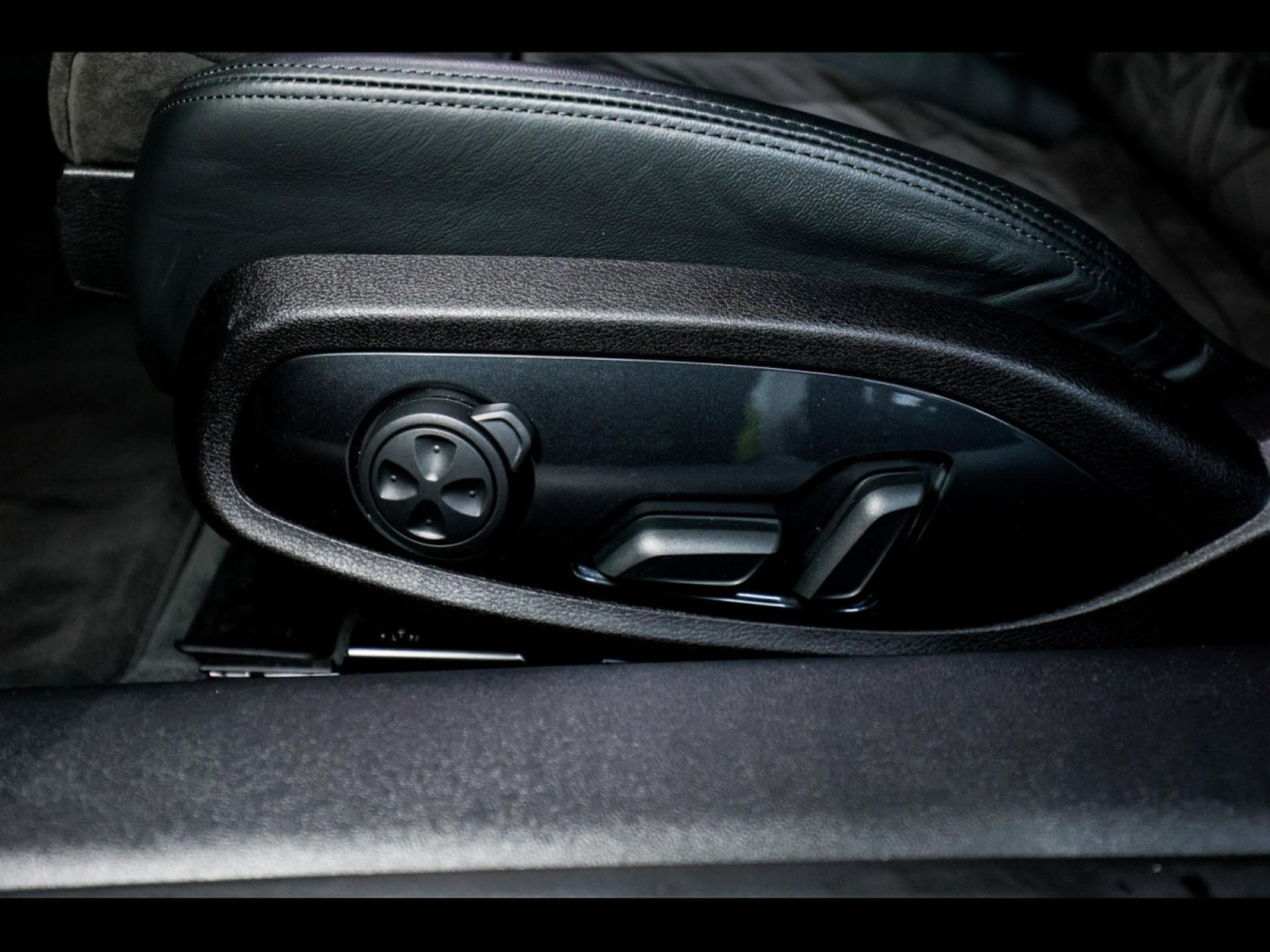 Audi TTRS COUPE 2.5 TFSI QUATTRO S-TRONIC – DAYTONA GREY (2022) - Photo 16