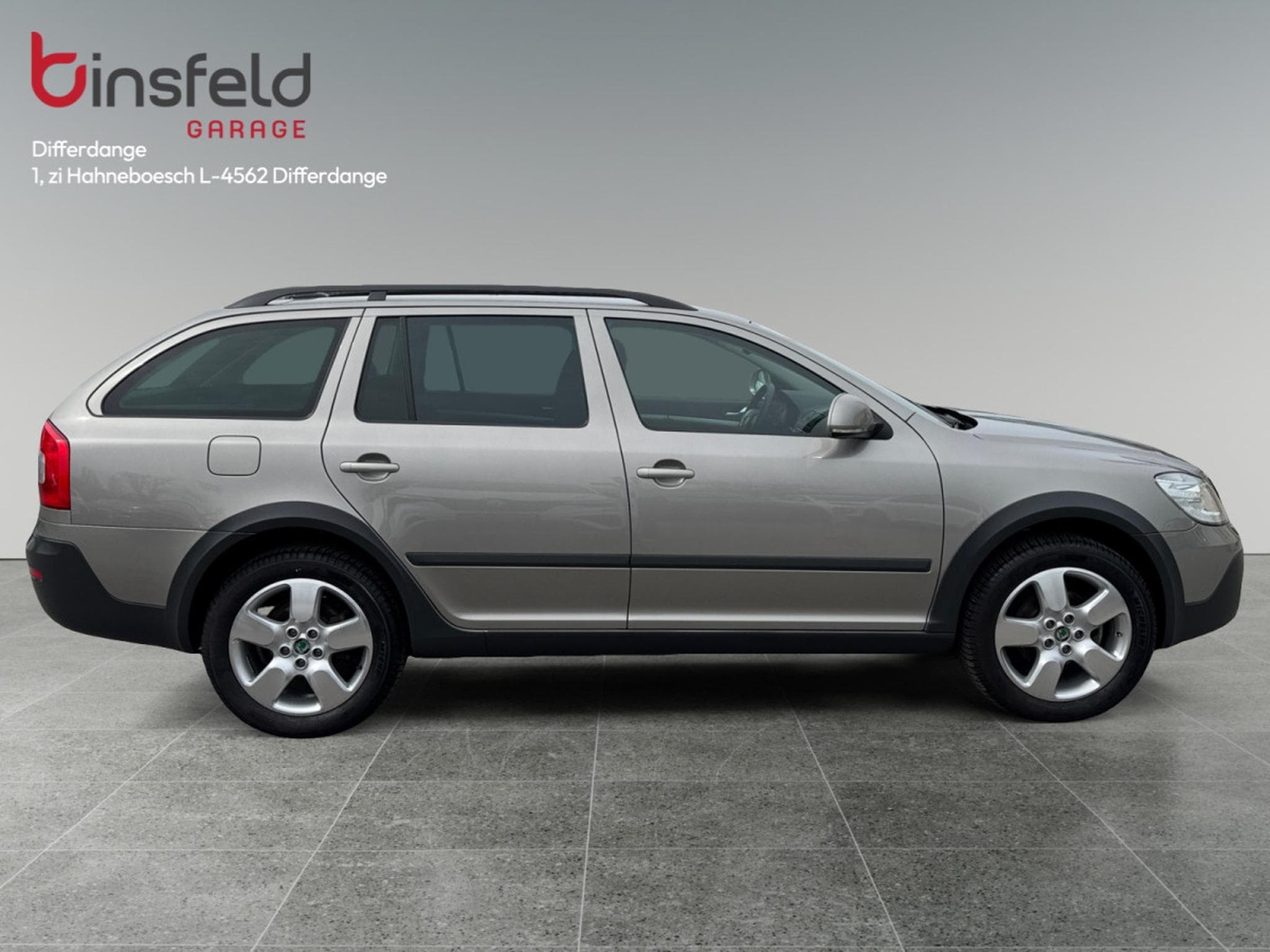 Skoda Octavia 2.0 CR TDi Scout (2012) - Photo 6