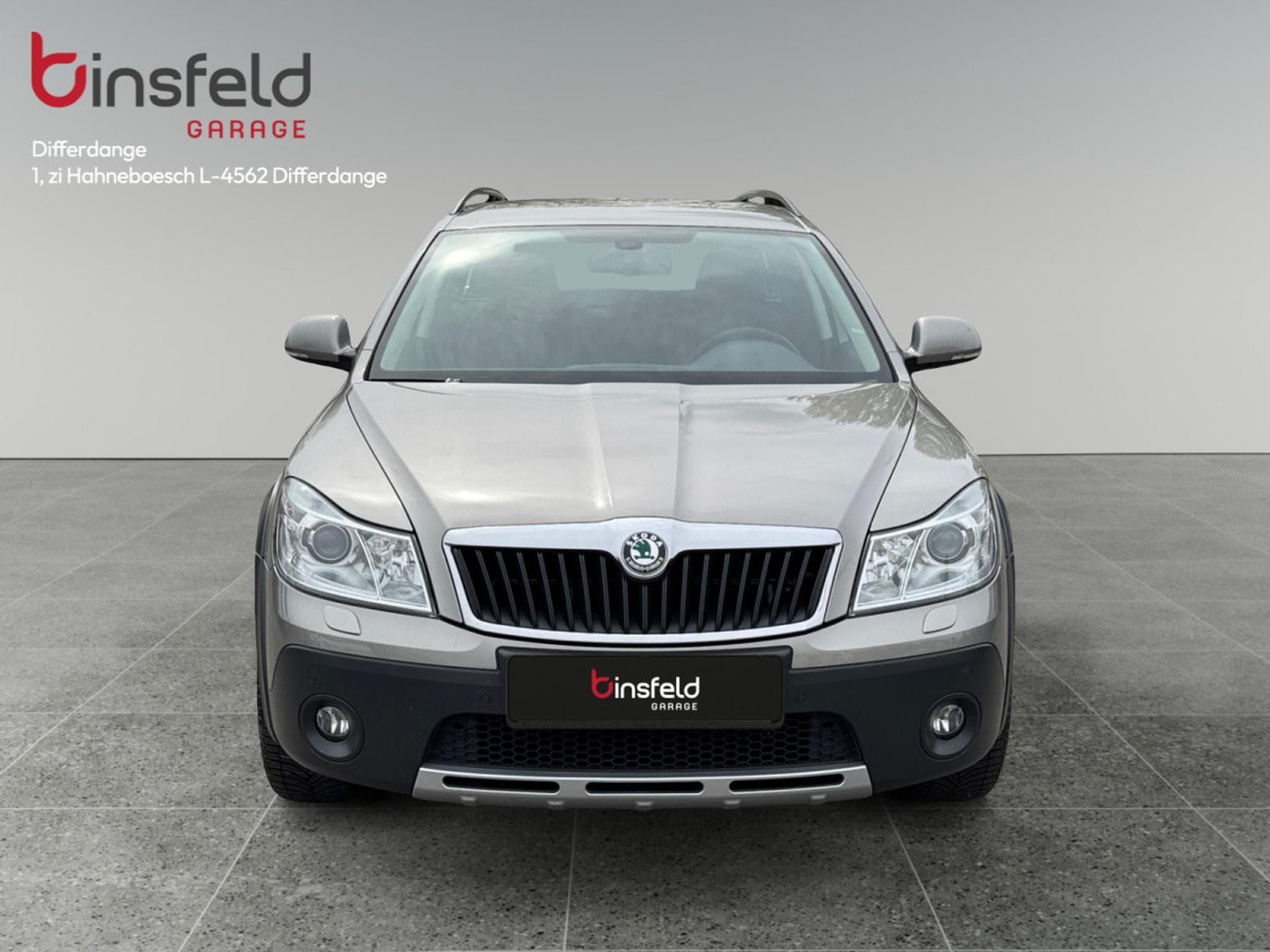 Skoda Octavia 2.0 CR TDi Scout (2012) - Photo 8