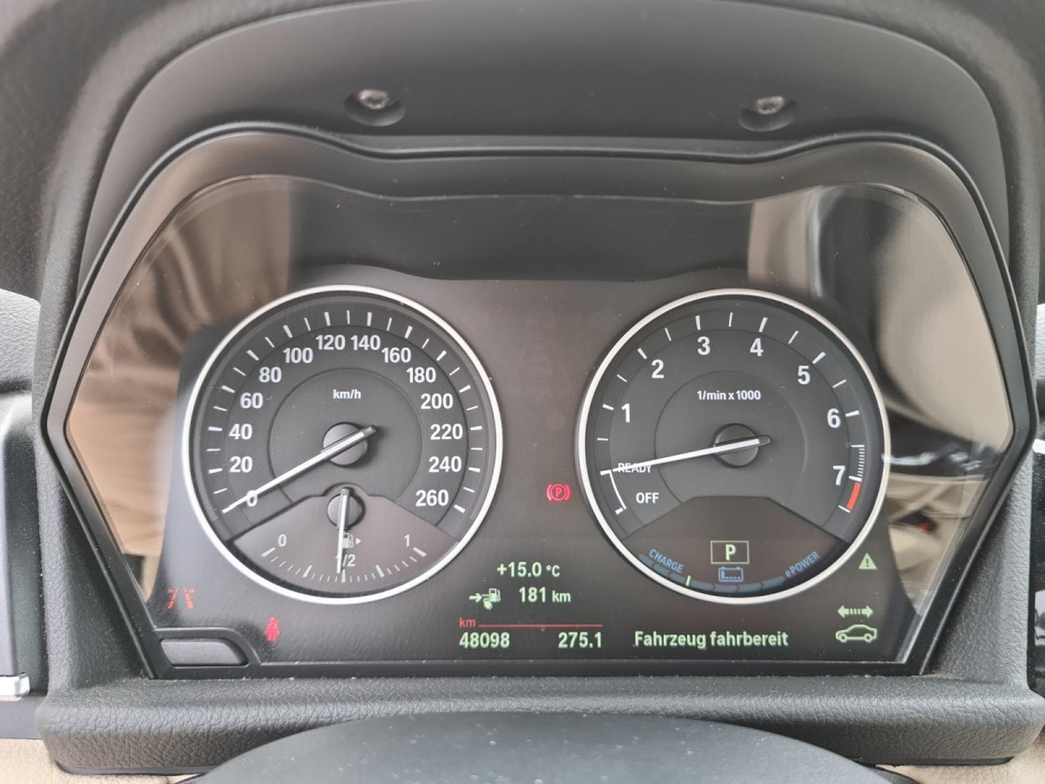 BMW 225 XE 1.5 Auto8 (2017) - Photo 14