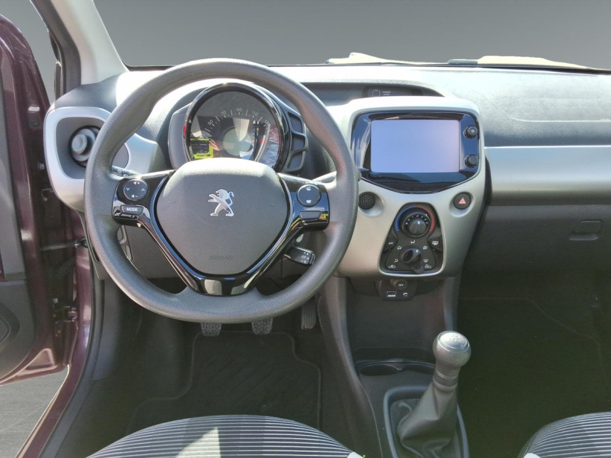 Peugeot 108 ActiveTop 5D MANUAL5 4/5DOORS (2017) - Photo 11