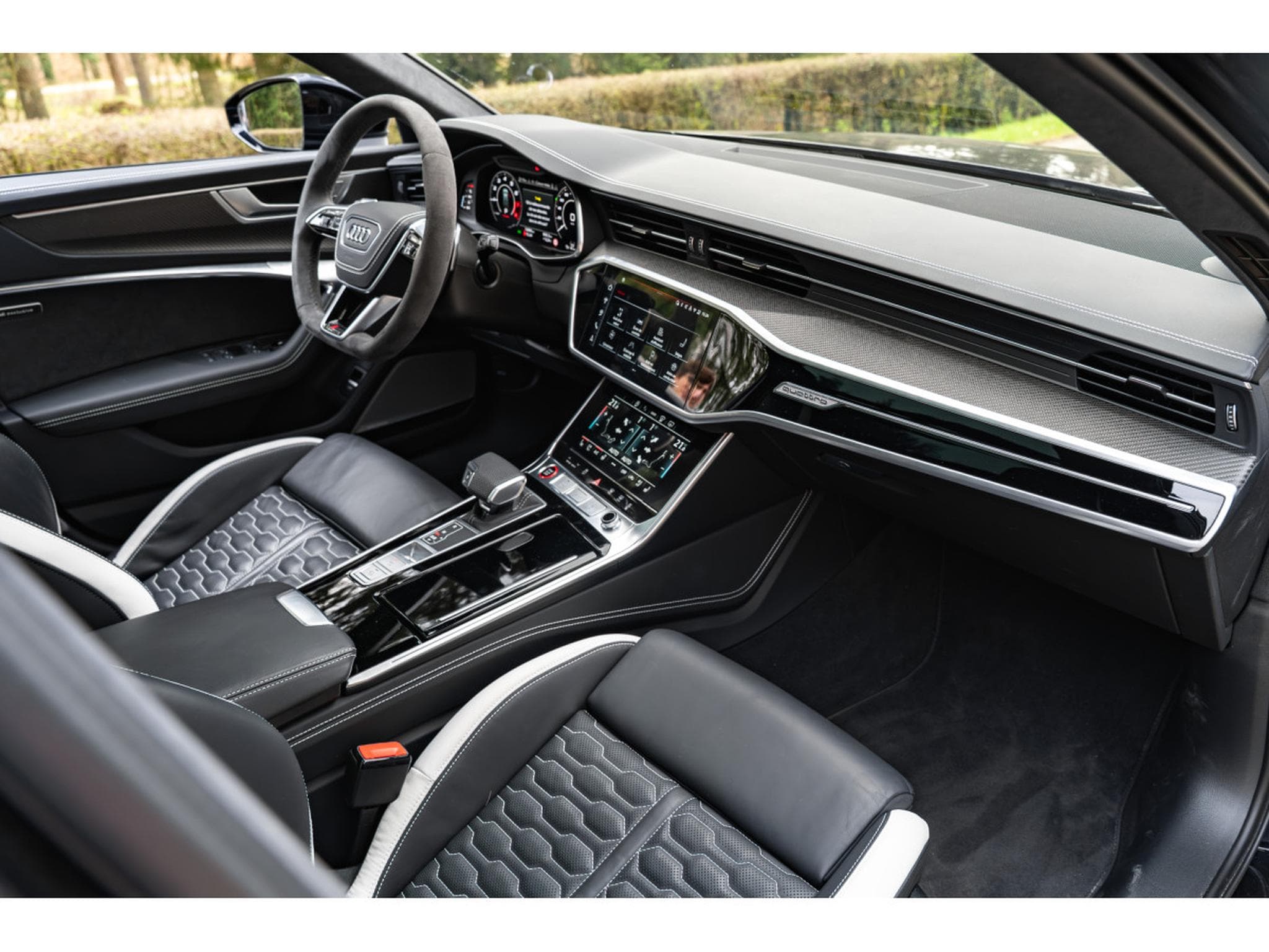 Audi RS6 Avant Performance - Dynamic RS Plus - Céramique - Matrix Las (2024) - Photo 12