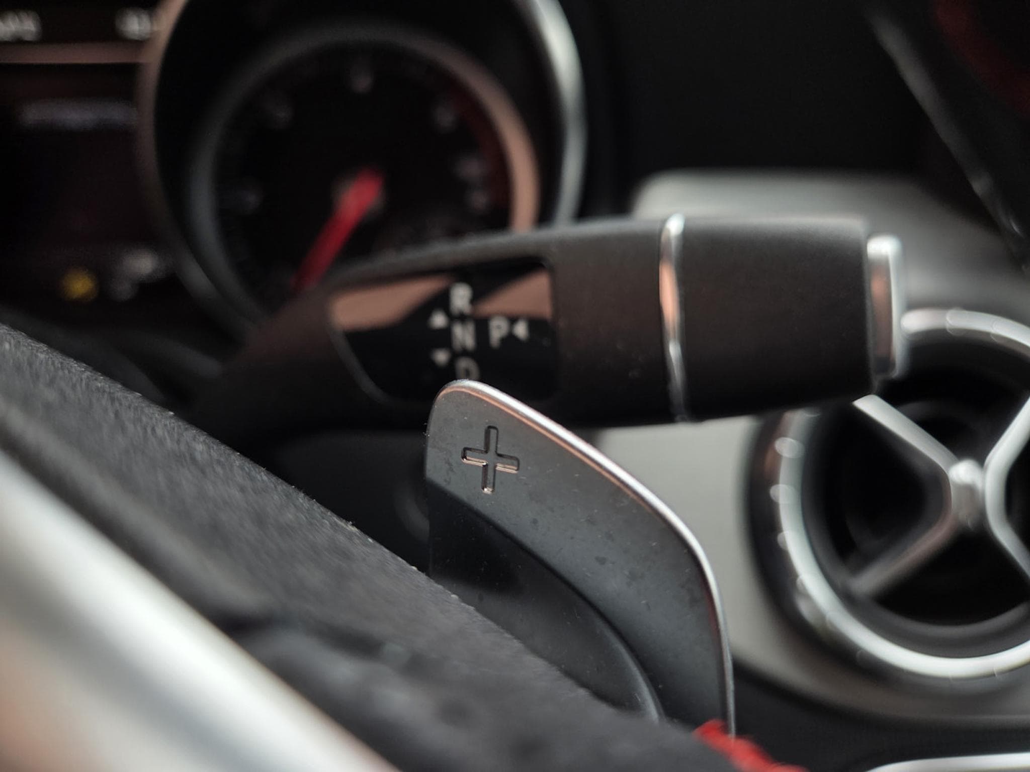 Mercedes CLA 200 D 7G-DCT COUPE AMG-LINE (2019) - Photo 14