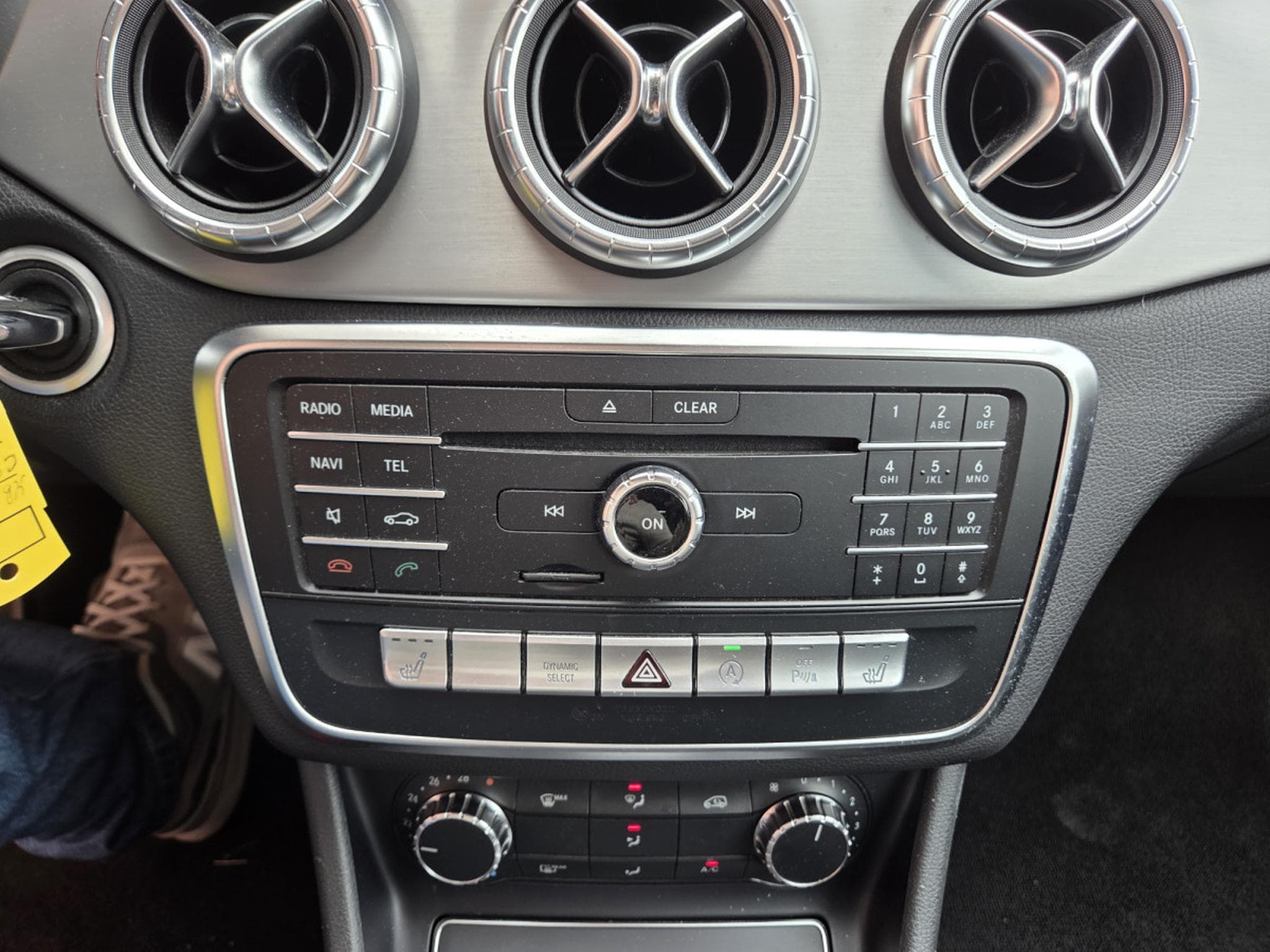 Mercedes CLA 200 D 7G-DCT COUPE AMG-LINE (2019) - Photo 15