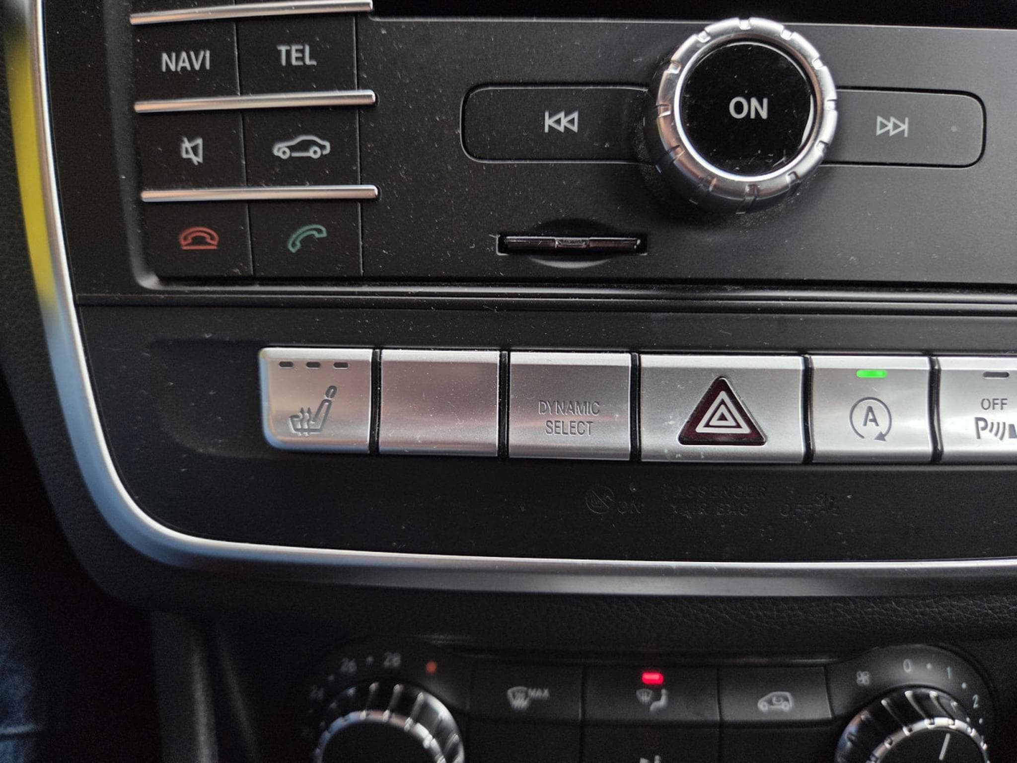 Mercedes CLA 200 D 7G-DCT COUPE AMG-LINE (2019) - Photo 19