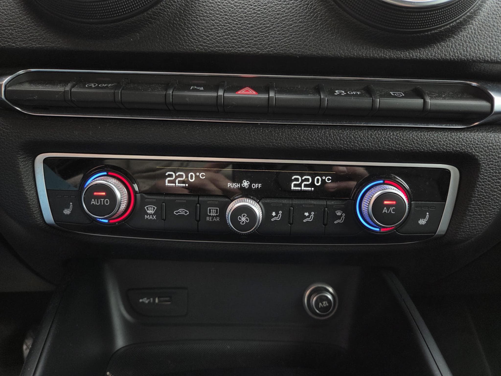 Audi A3 TFSI 116CV LIMOUSINE S-LINE EXT. (2020) - Photo 13