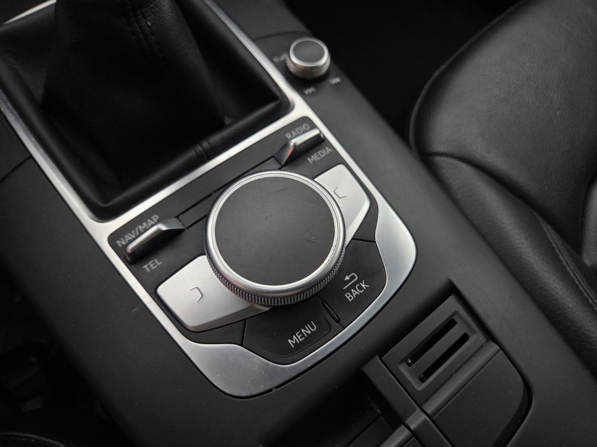 Audi A3 TFSI 116CV LIMOUSINE S-LINE EXT. (2020) - Photo 15