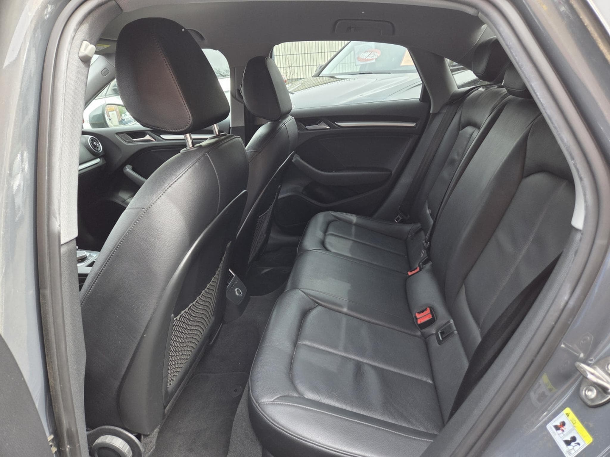 Audi A3 TFSI 116CV LIMOUSINE S-LINE EXT. (2020) - Photo 16