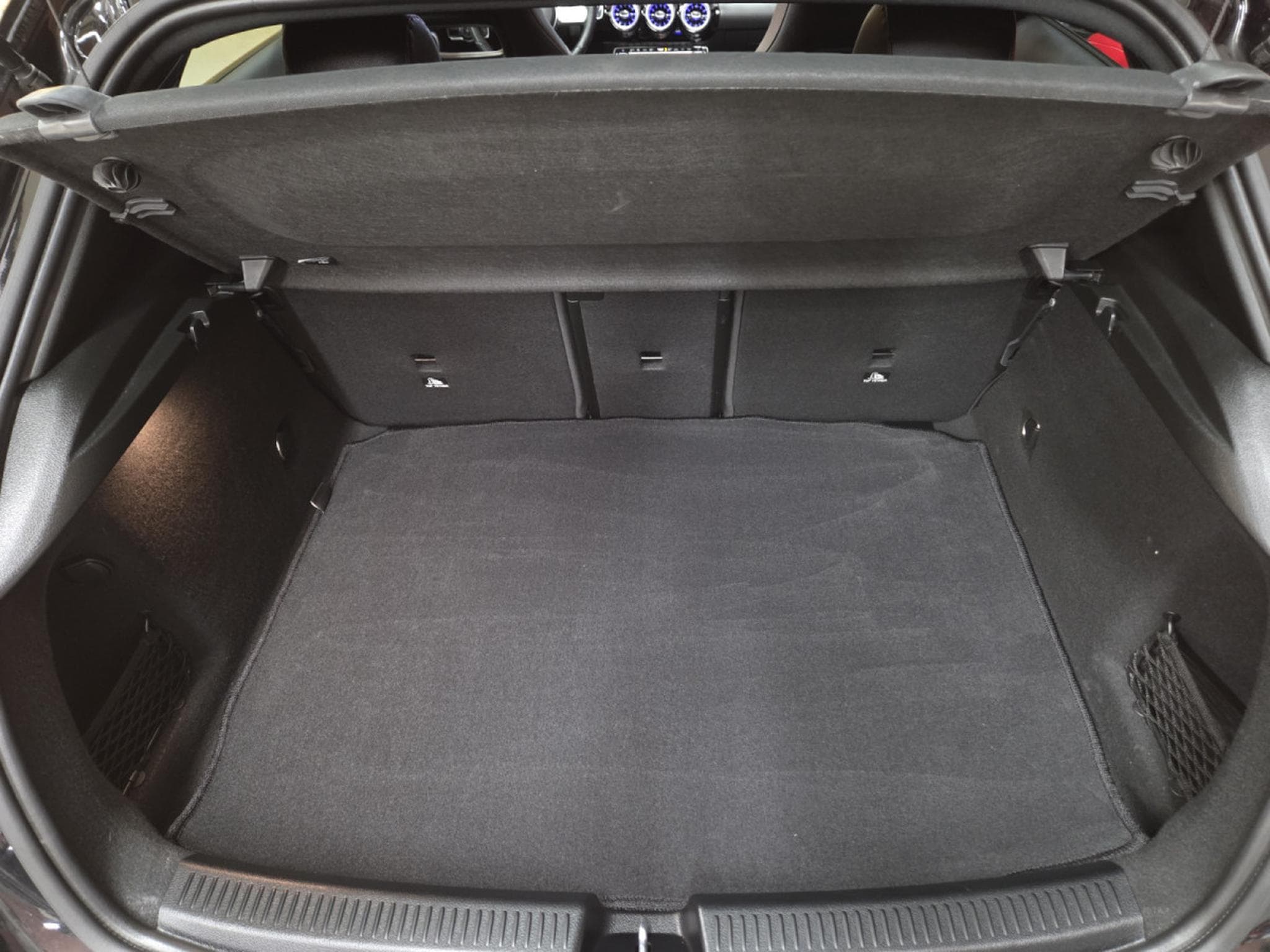 Mercedes A 250 AMG-LINE 7G-DCT (2024) - Photo 23