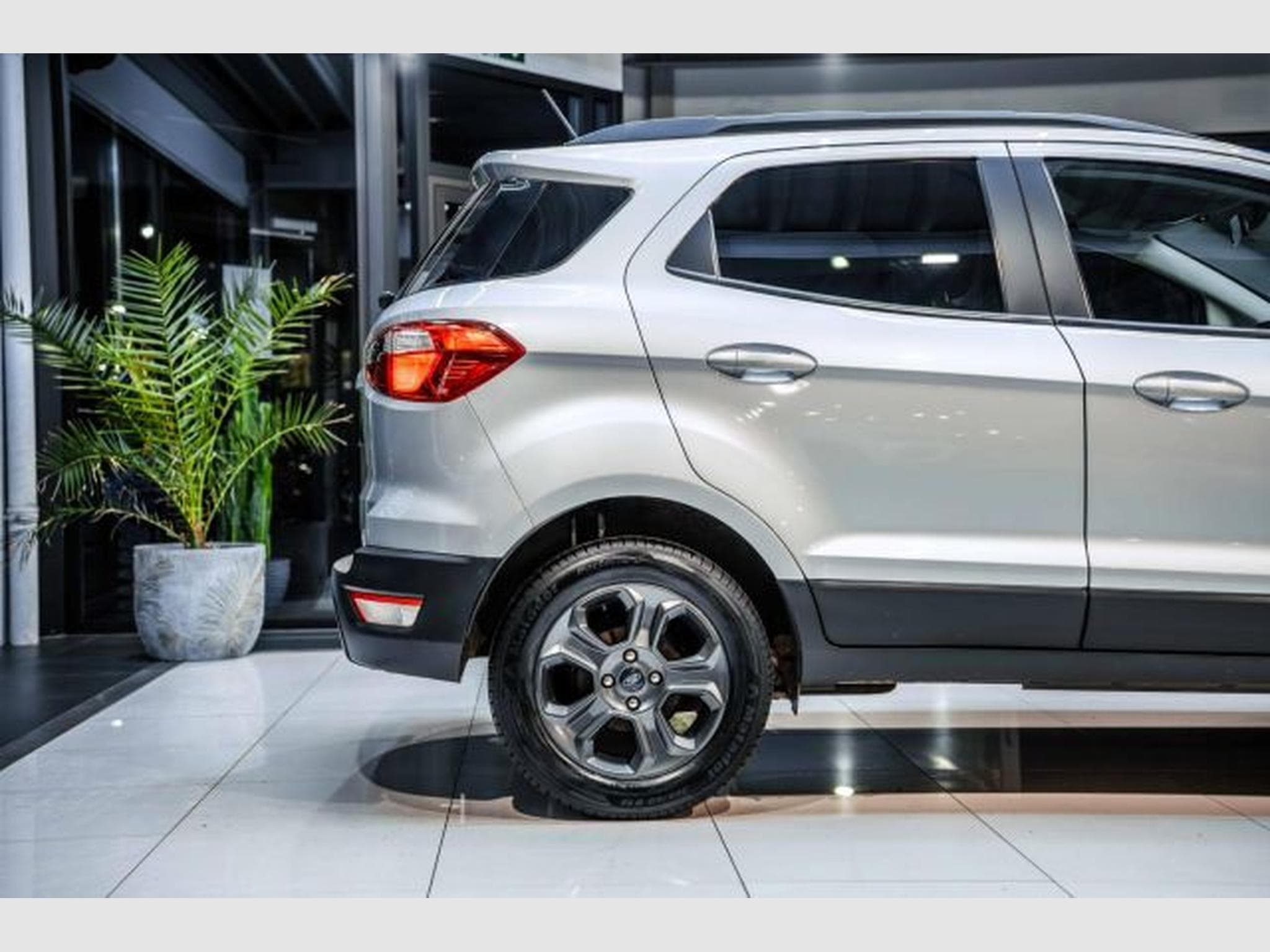 Ford EcoSport EcoSport Cool &amp; Connect LED PDC SHZ Winter-Paket (2020) - Foto 8