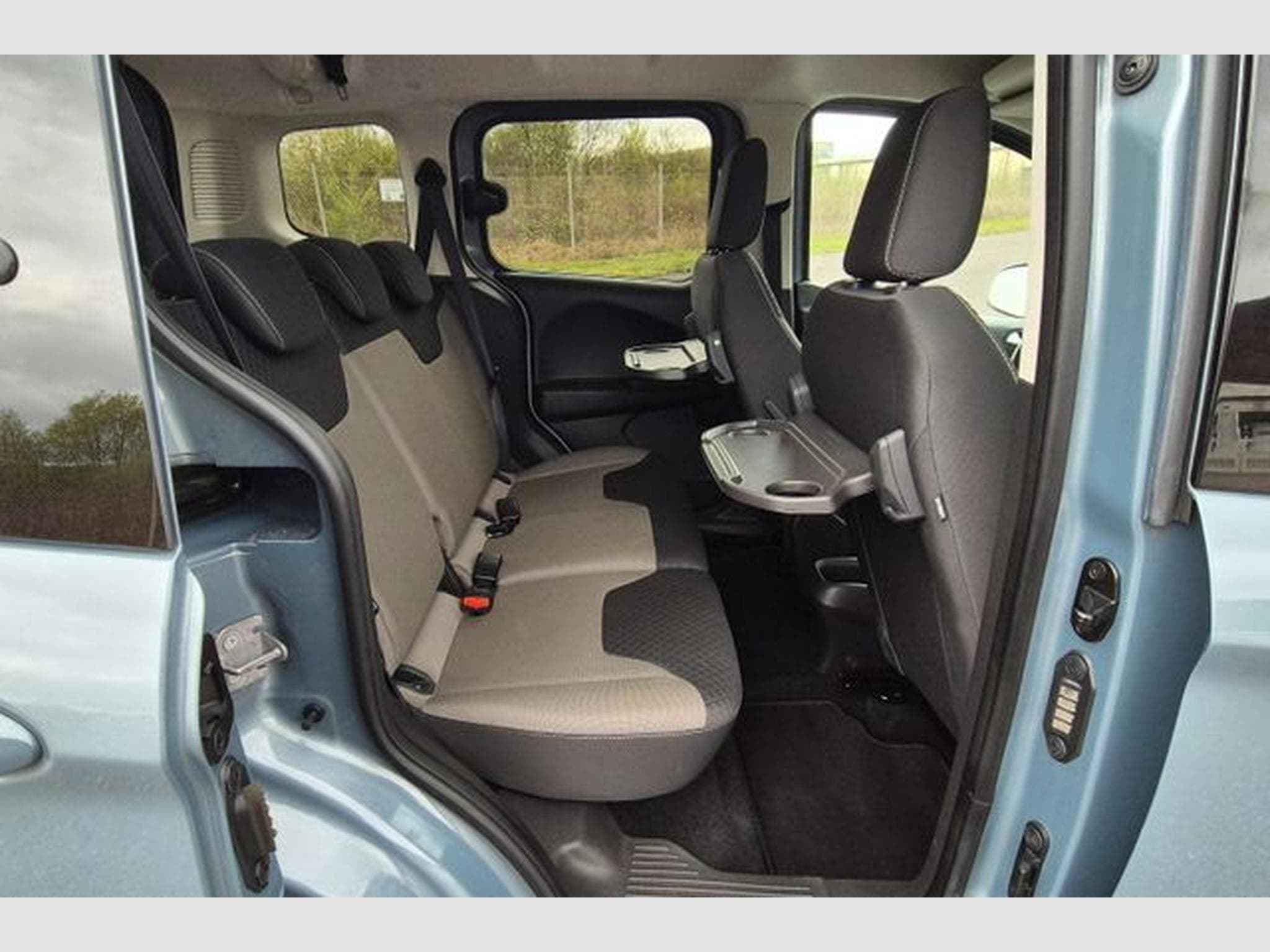 Ford Tourneo Tourneo Courier 1.5 TDCi Titanium, AHK. (2021) - Photo 15