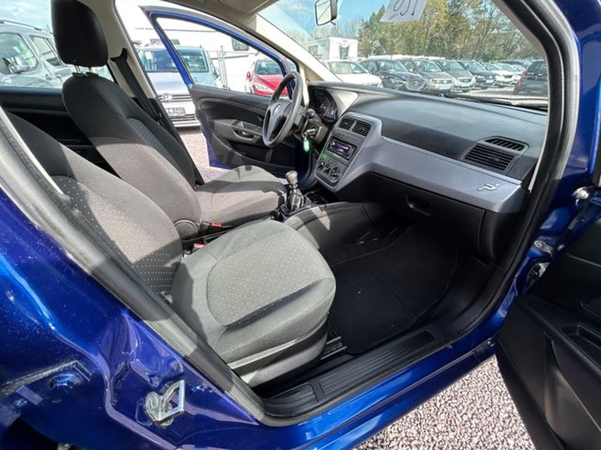 Fiat Grande Punto Grande Punto 1.4 8V Active *Klima* (2009) - Foto 9