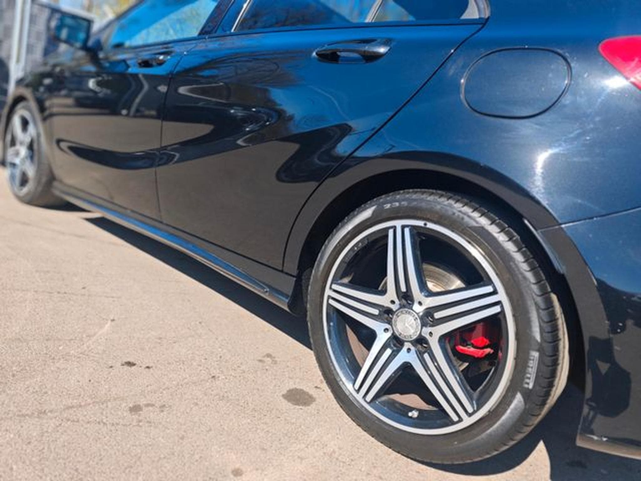 Mercedes A 250 A 250 AUT. AMG-LINE*HARMAN&amp;KARDON*PANORAMA* (2015) - Photo 13