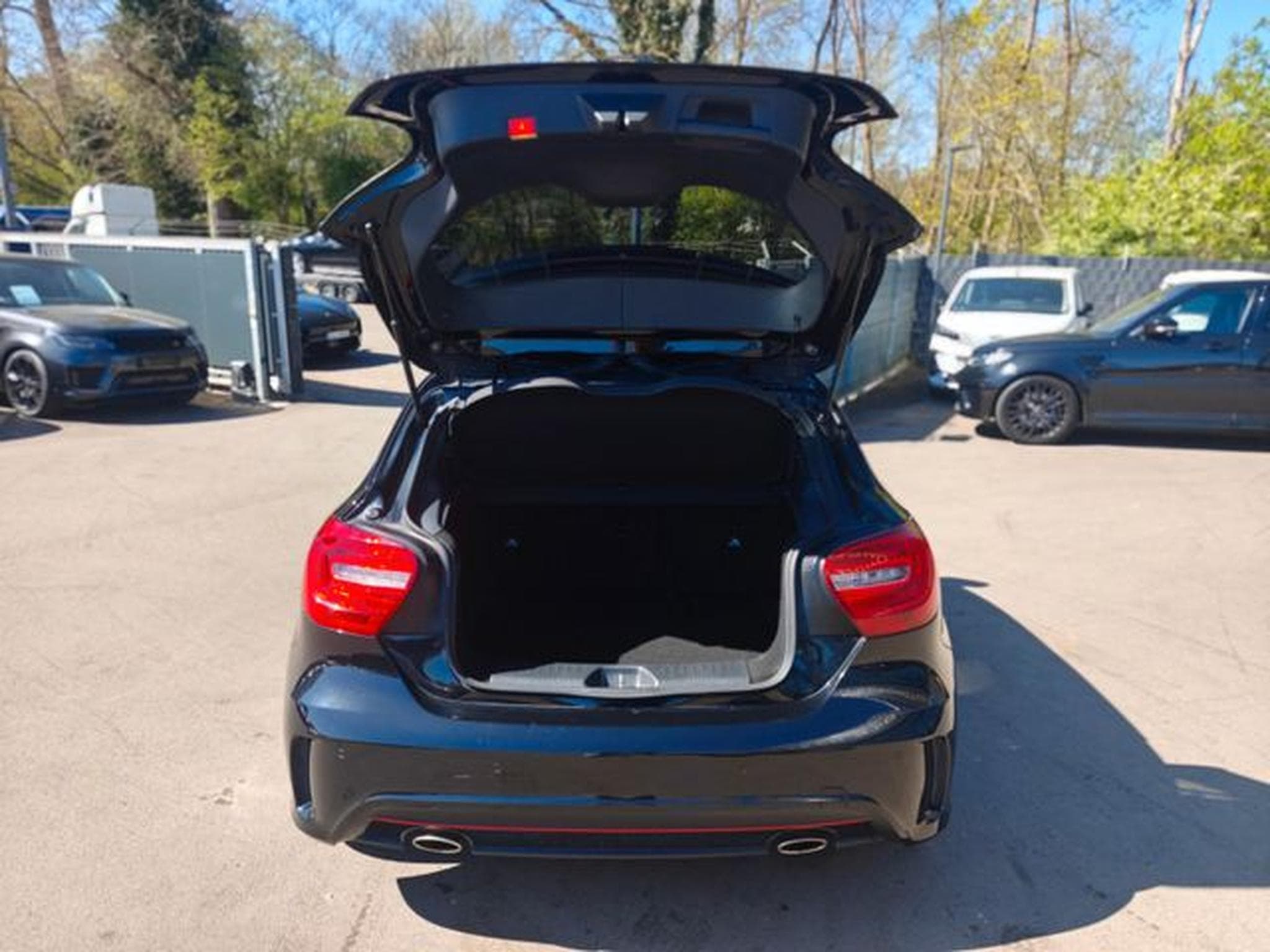 Mercedes A 250 A 250 AUT. AMG-LINE*HARMAN&amp;KARDON*PANORAMA* (2015) - Photo 9