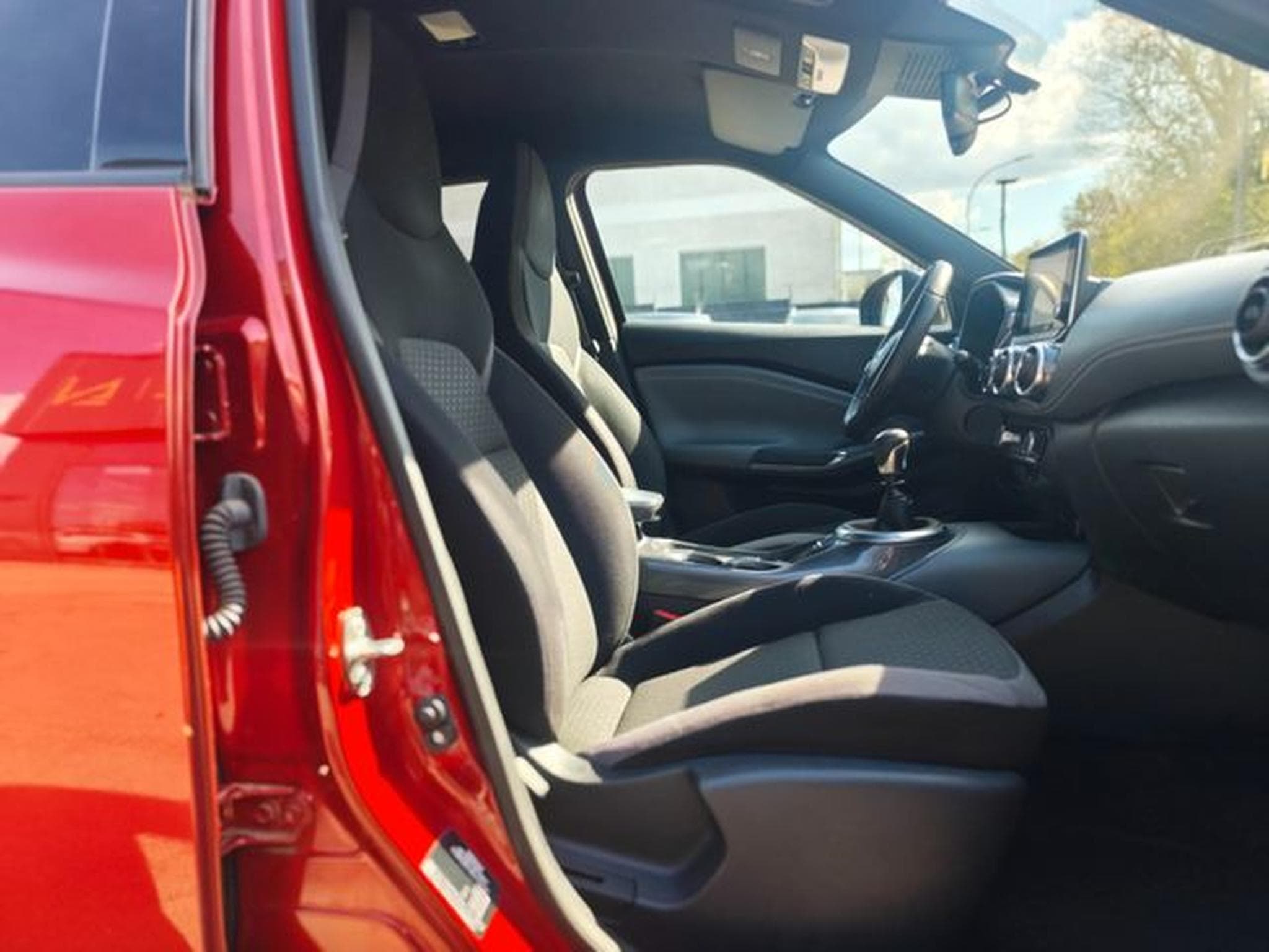 Nissan Juke JUKE N-DESIGN *VOLL-LED*360°*ALCANTARA*NAVI* (2021) - Photo 15