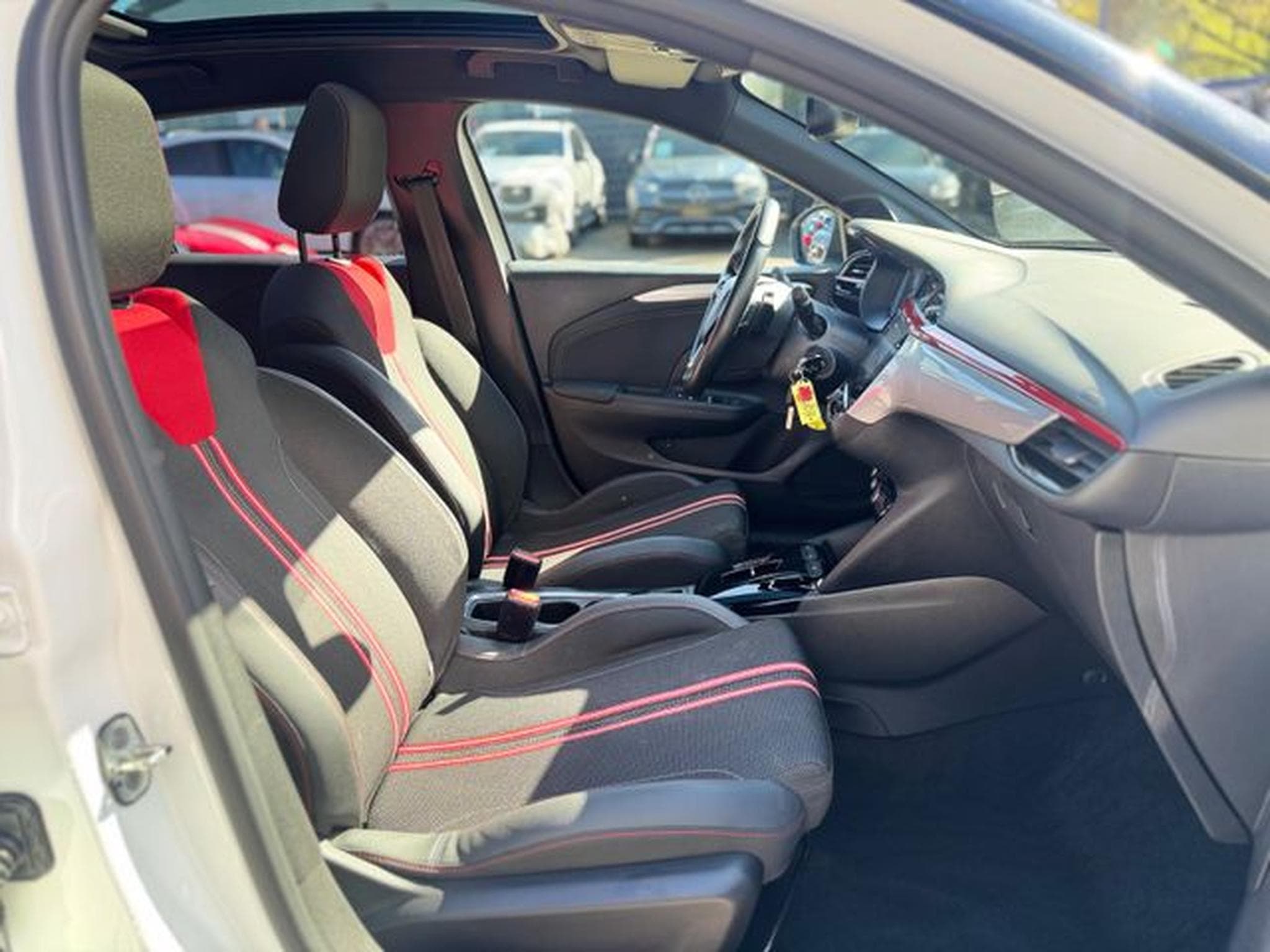 Opel Corsa CORSA F GS LINE *AUT*NAVI*TEILLEDER*PANO* (2023) - Photo 15